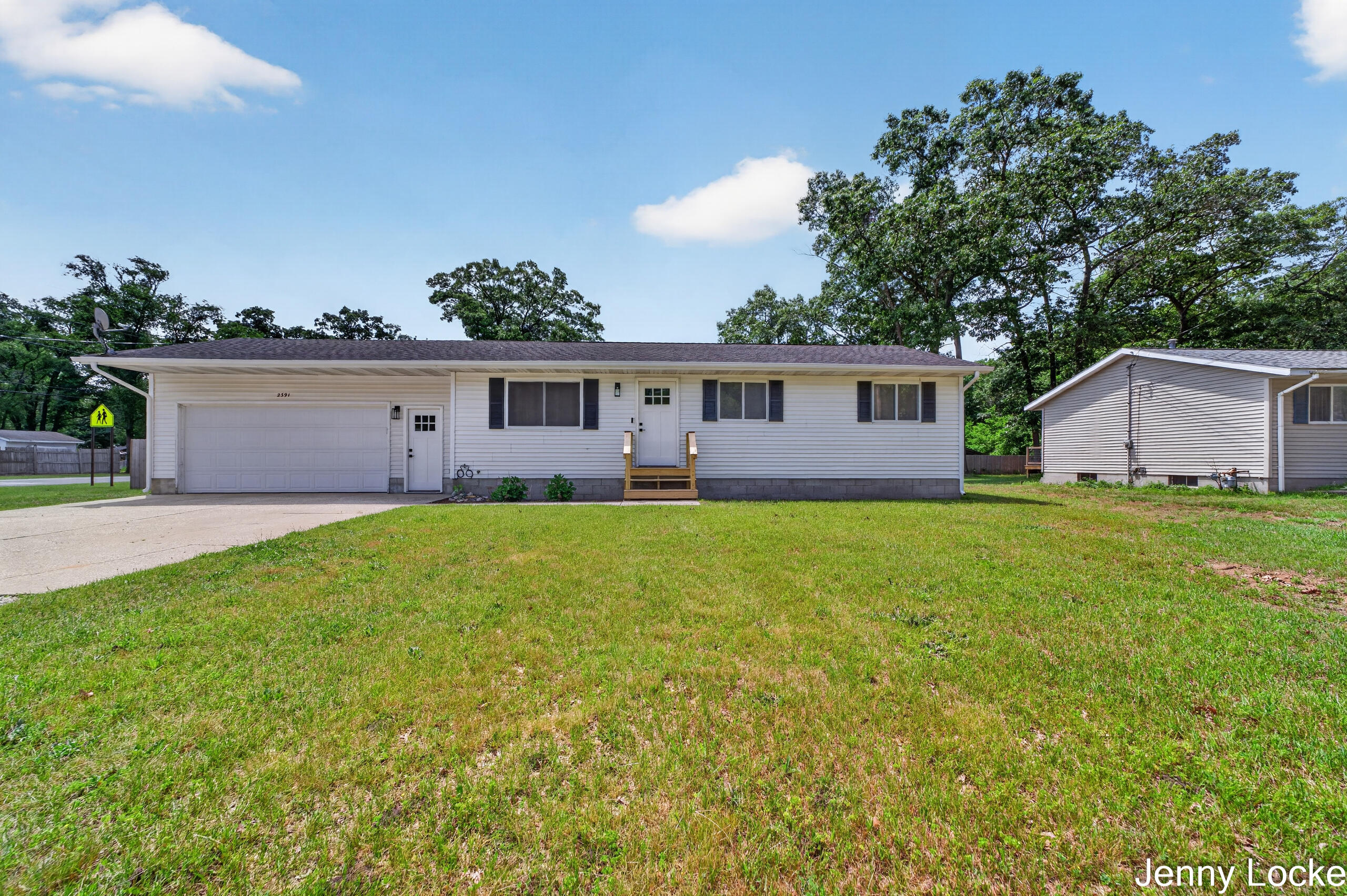 2391 Macarthur Road