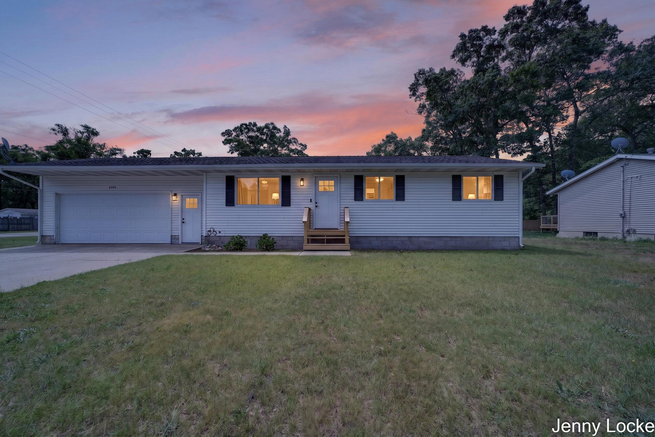 2391 Macarthur Road