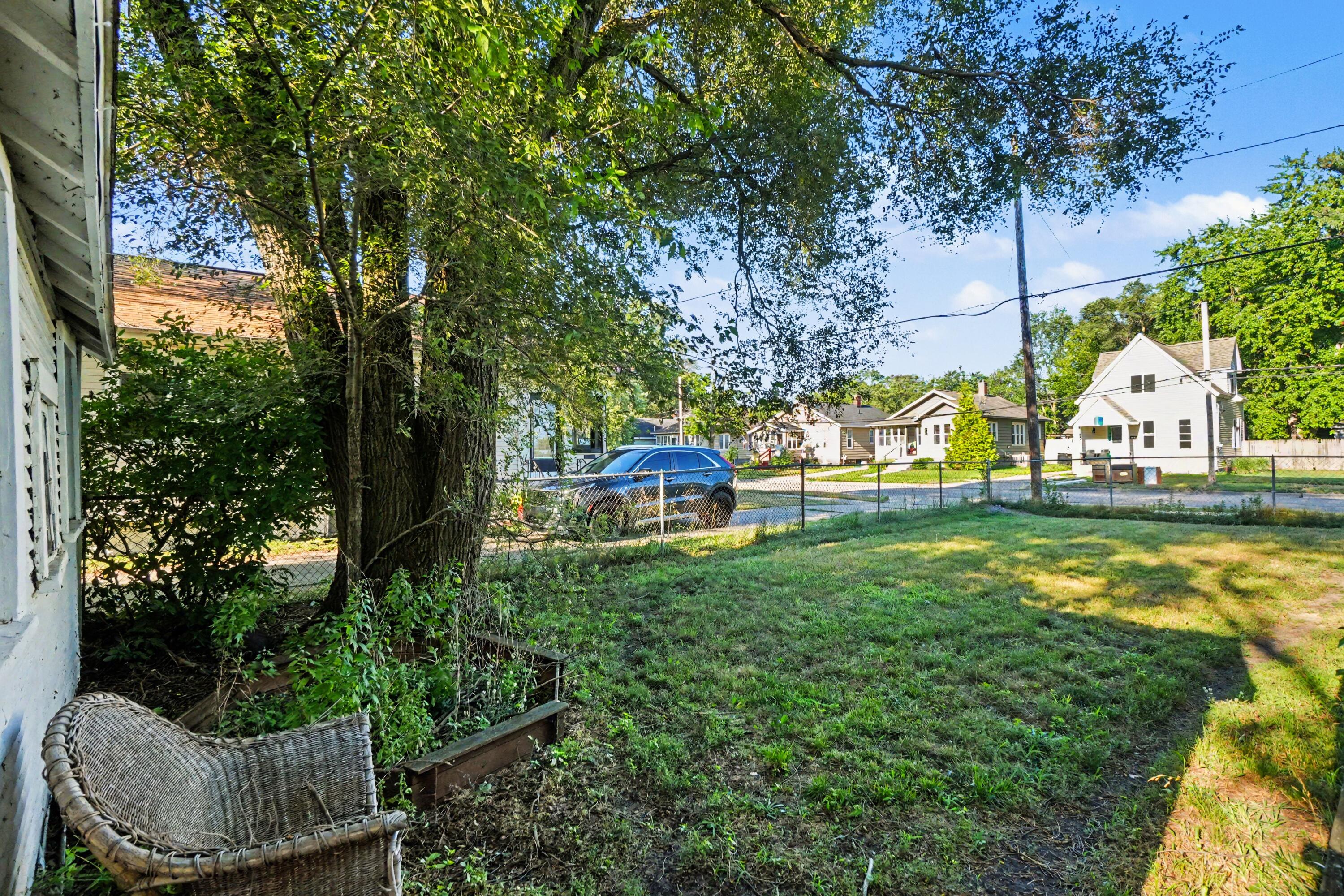 2258 Lincoln Street