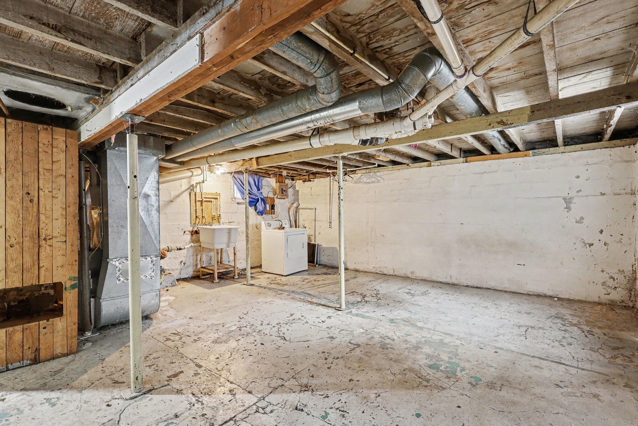 1768 Henry Street