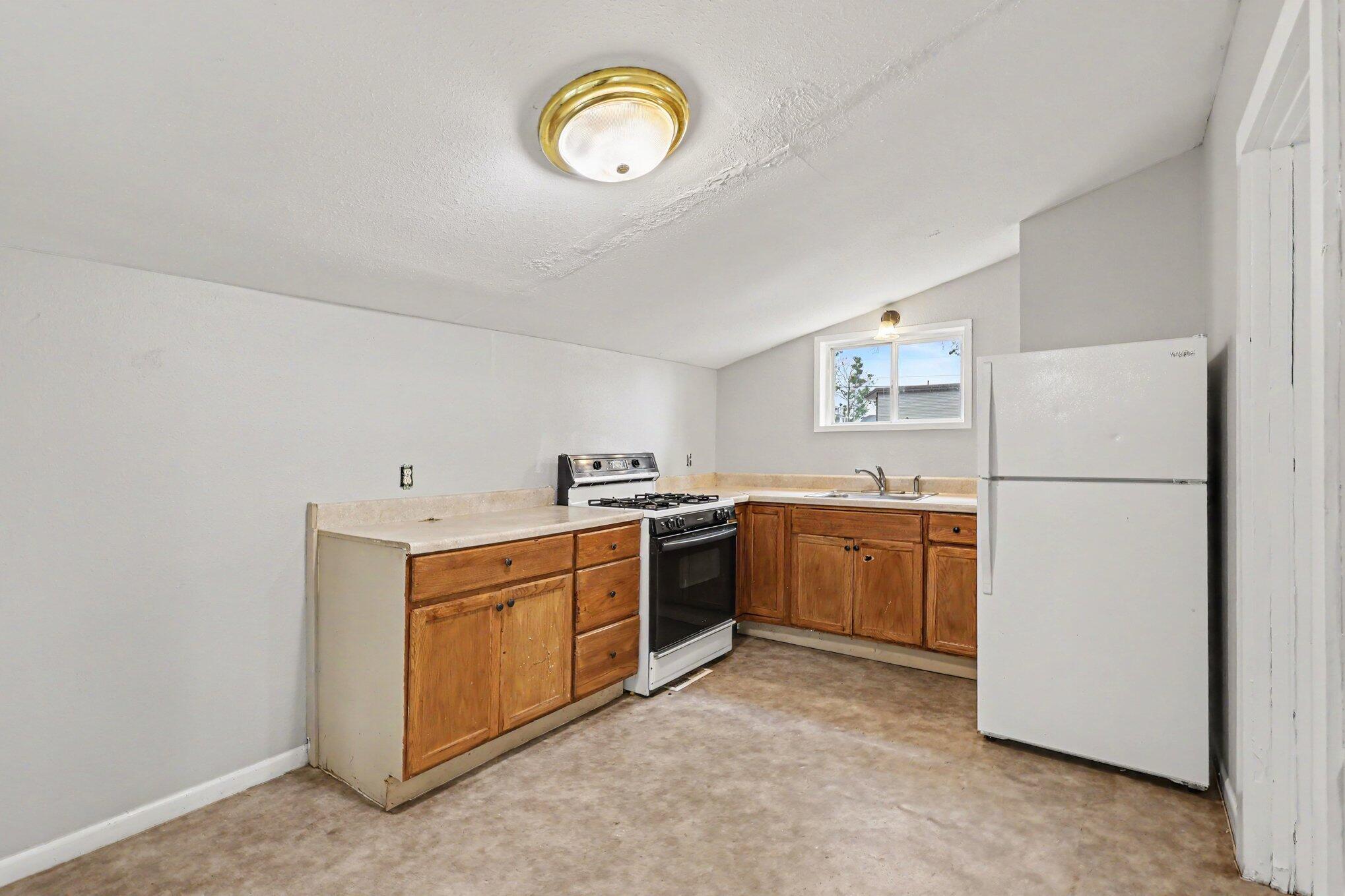 1768 Henry Street