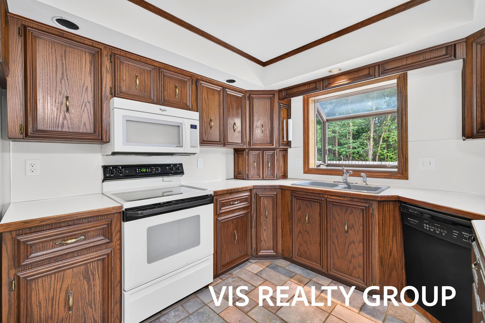 7645 Carefree Drive