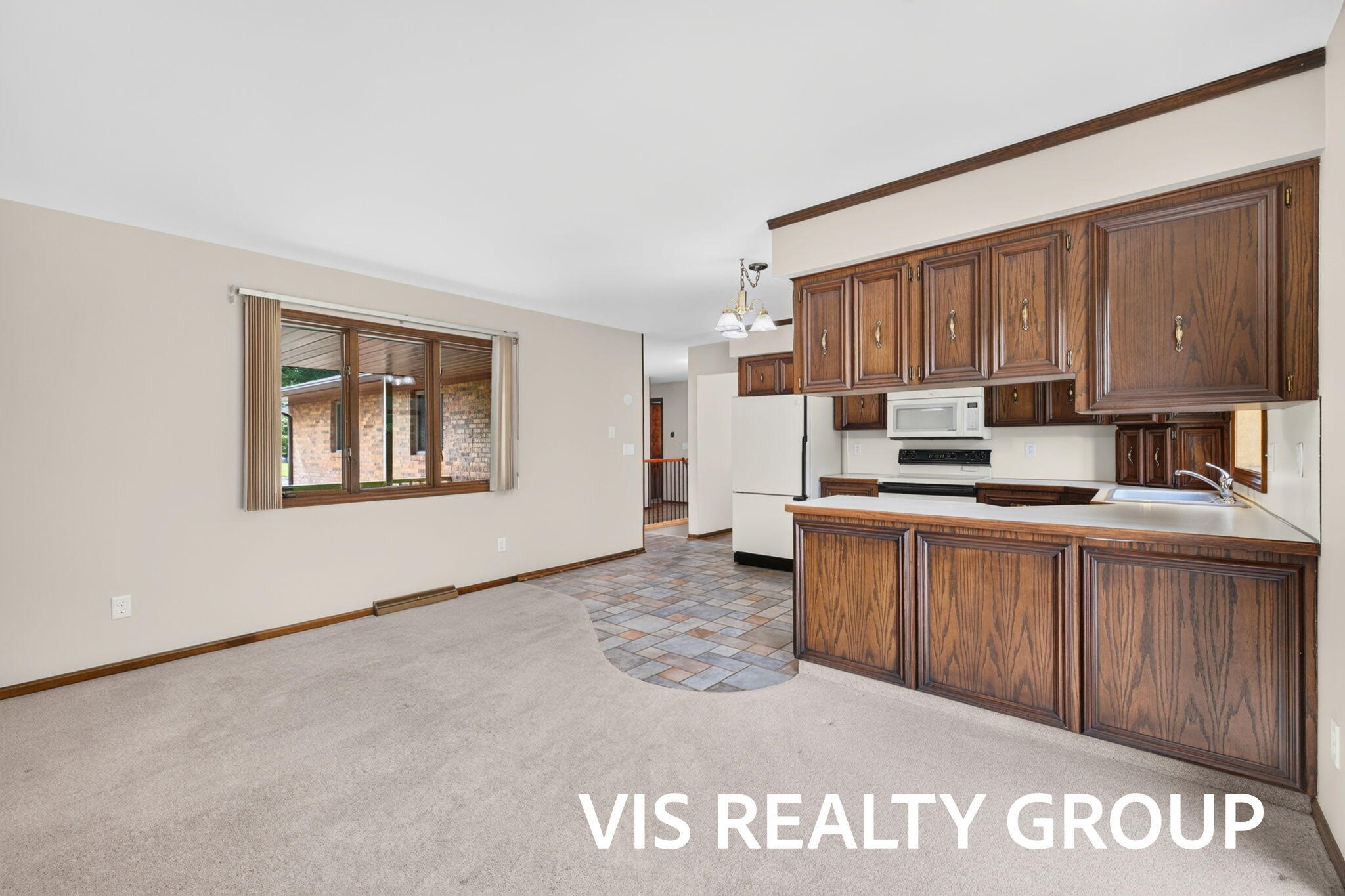 7645 Carefree Drive