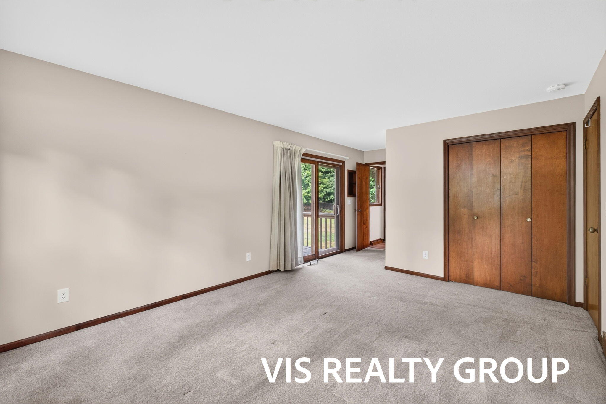 7645 Carefree Drive