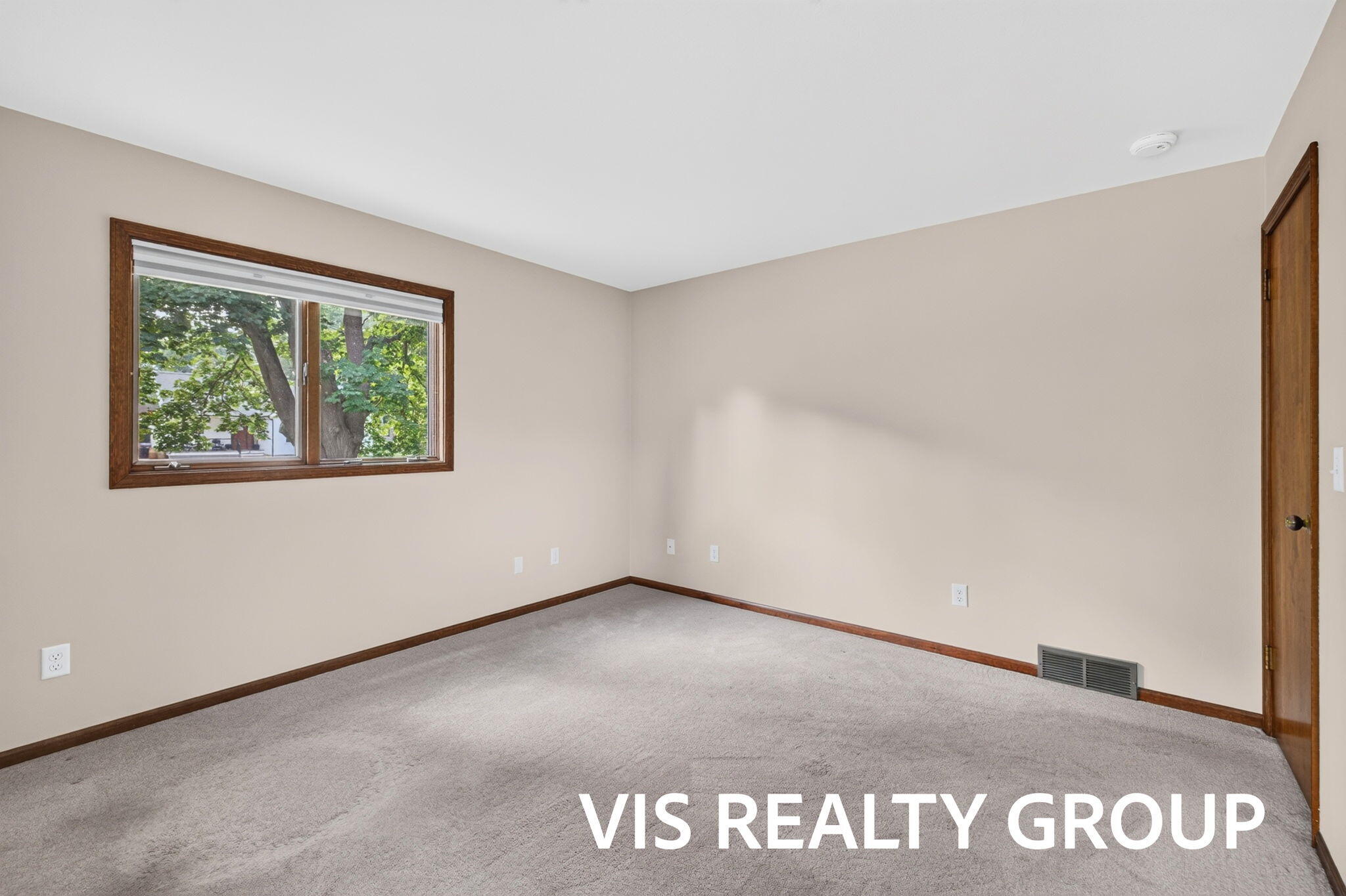 7645 Carefree Drive