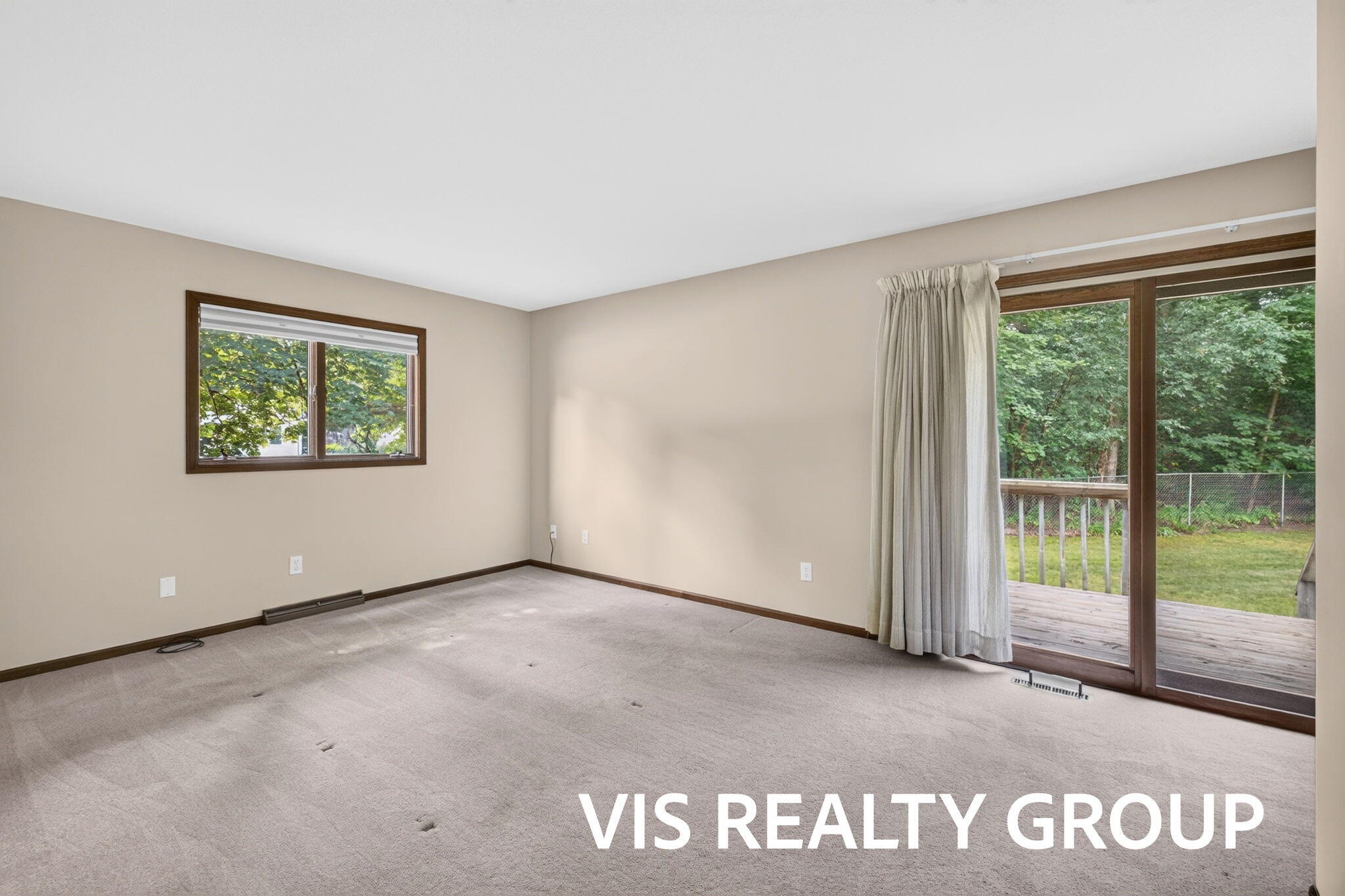 7645 Carefree Drive