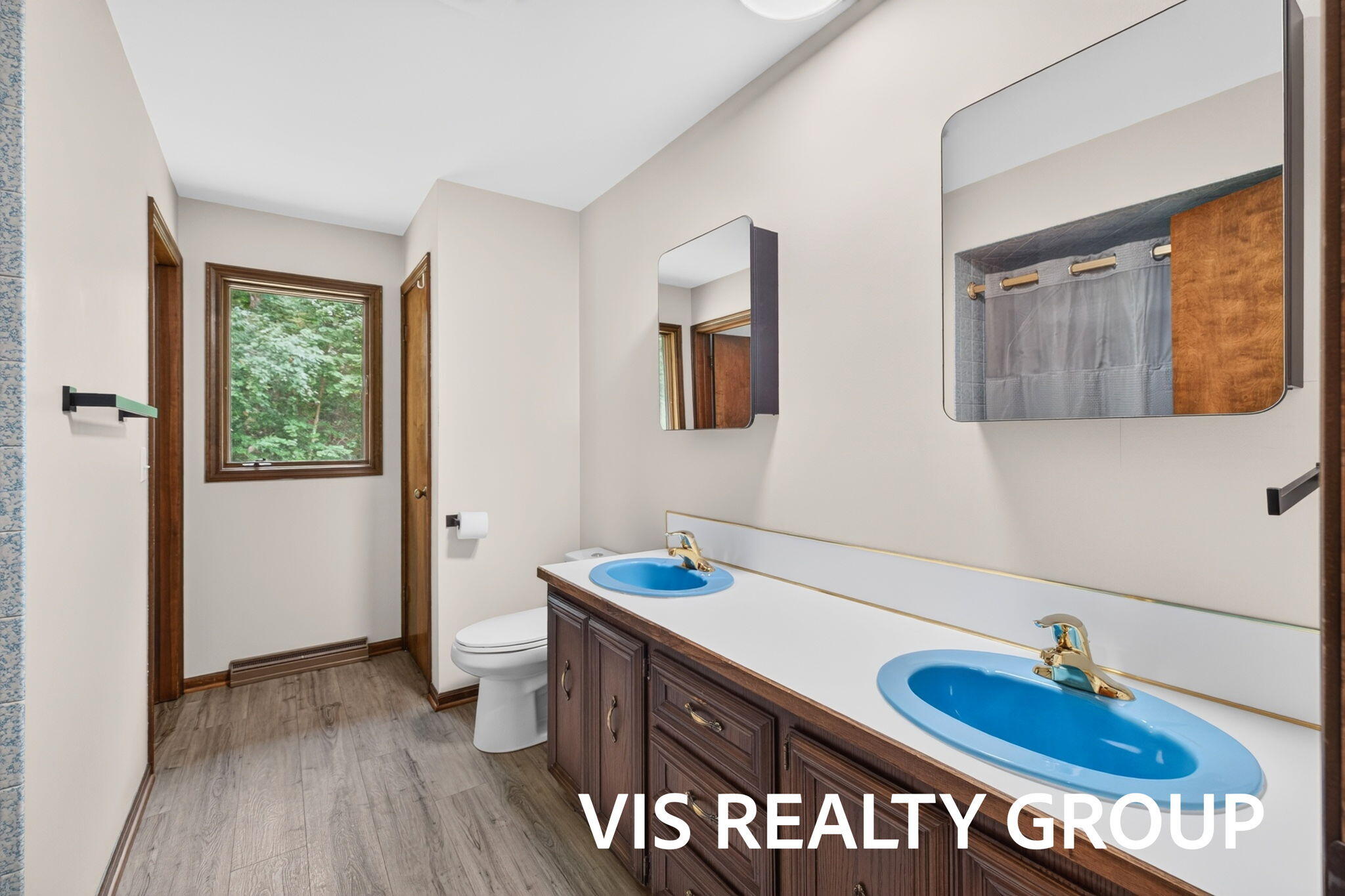 7645 Carefree Drive