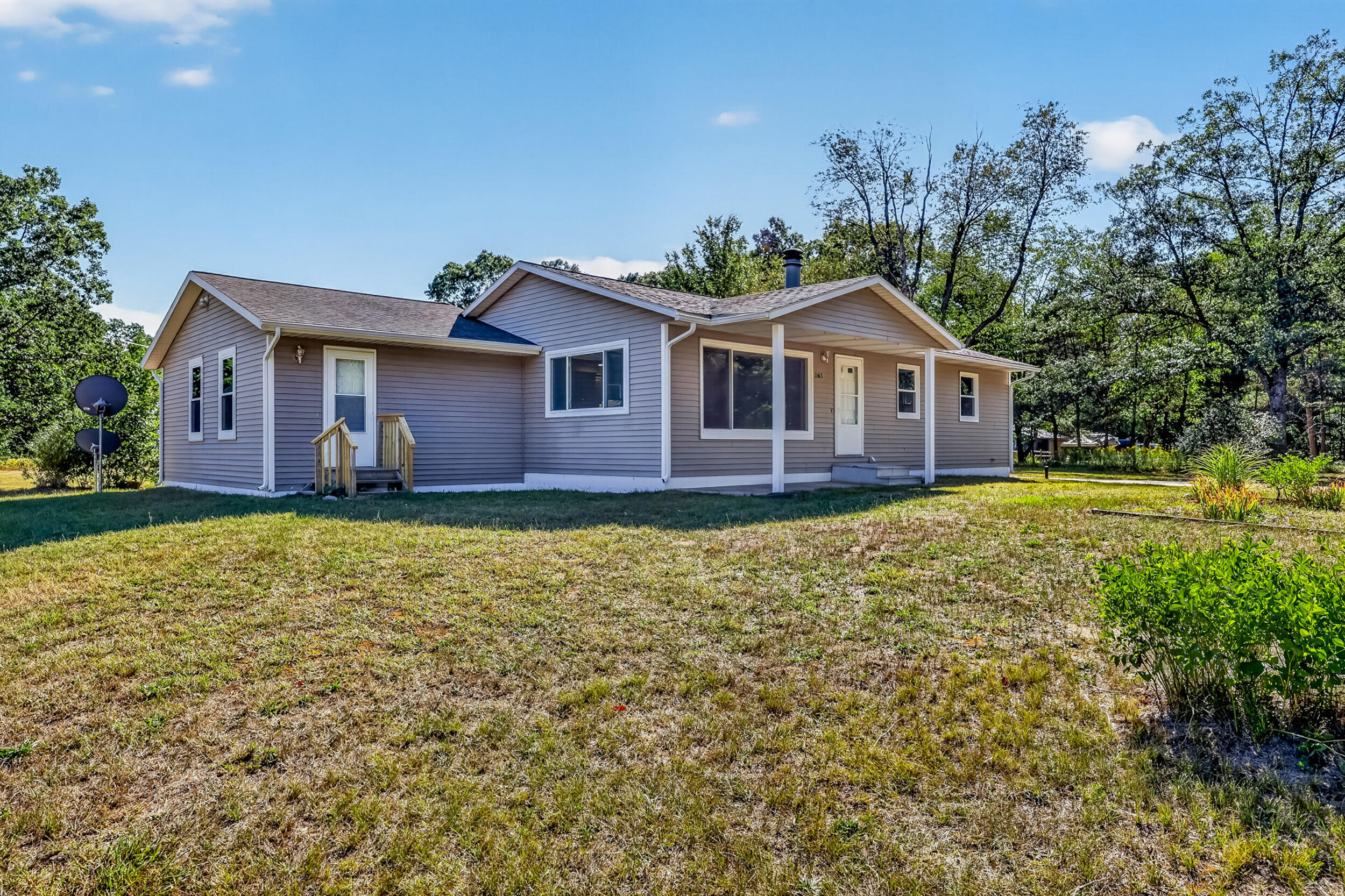 2465 E Arthur Road