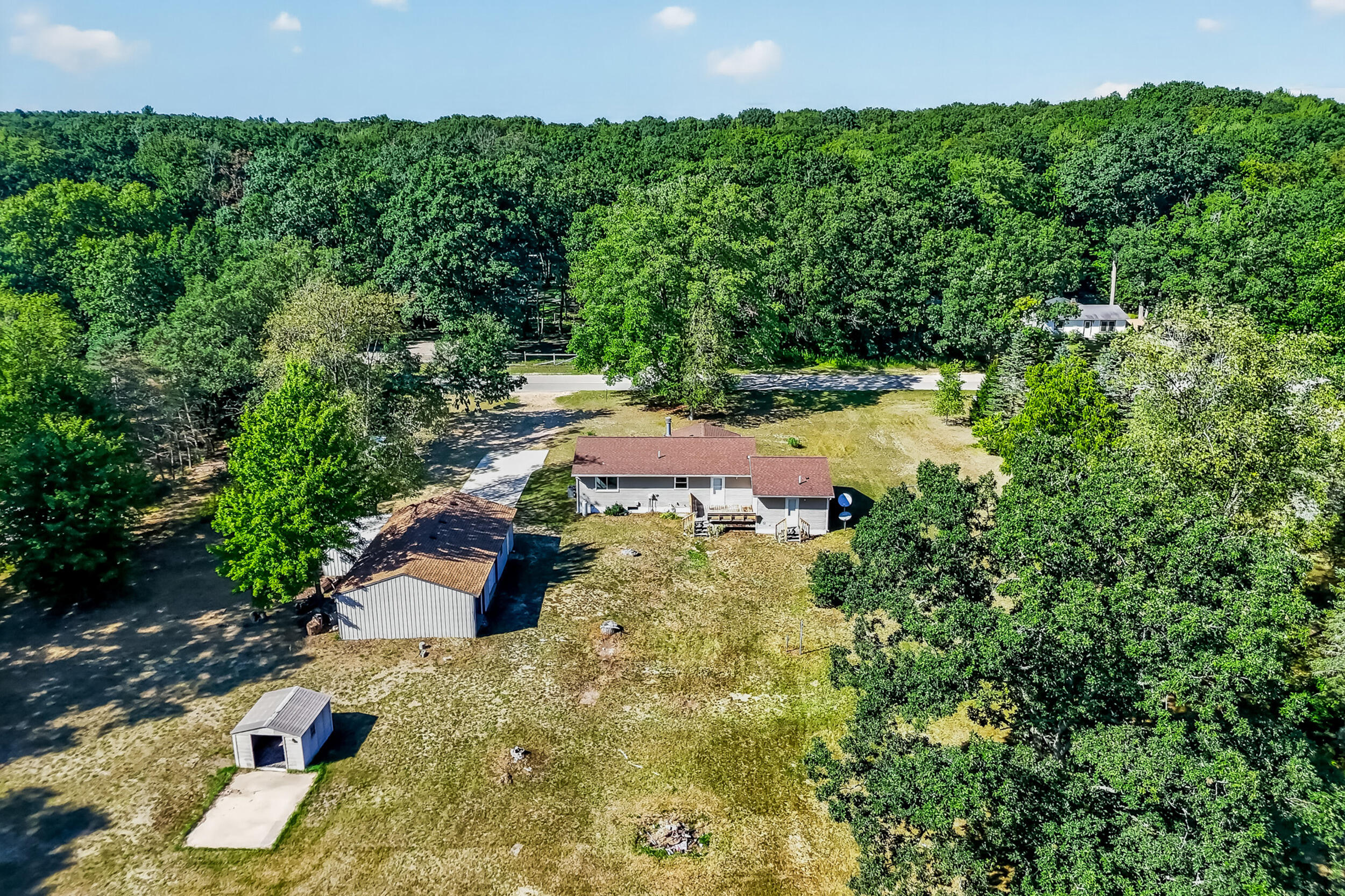 2465 E Arthur Road