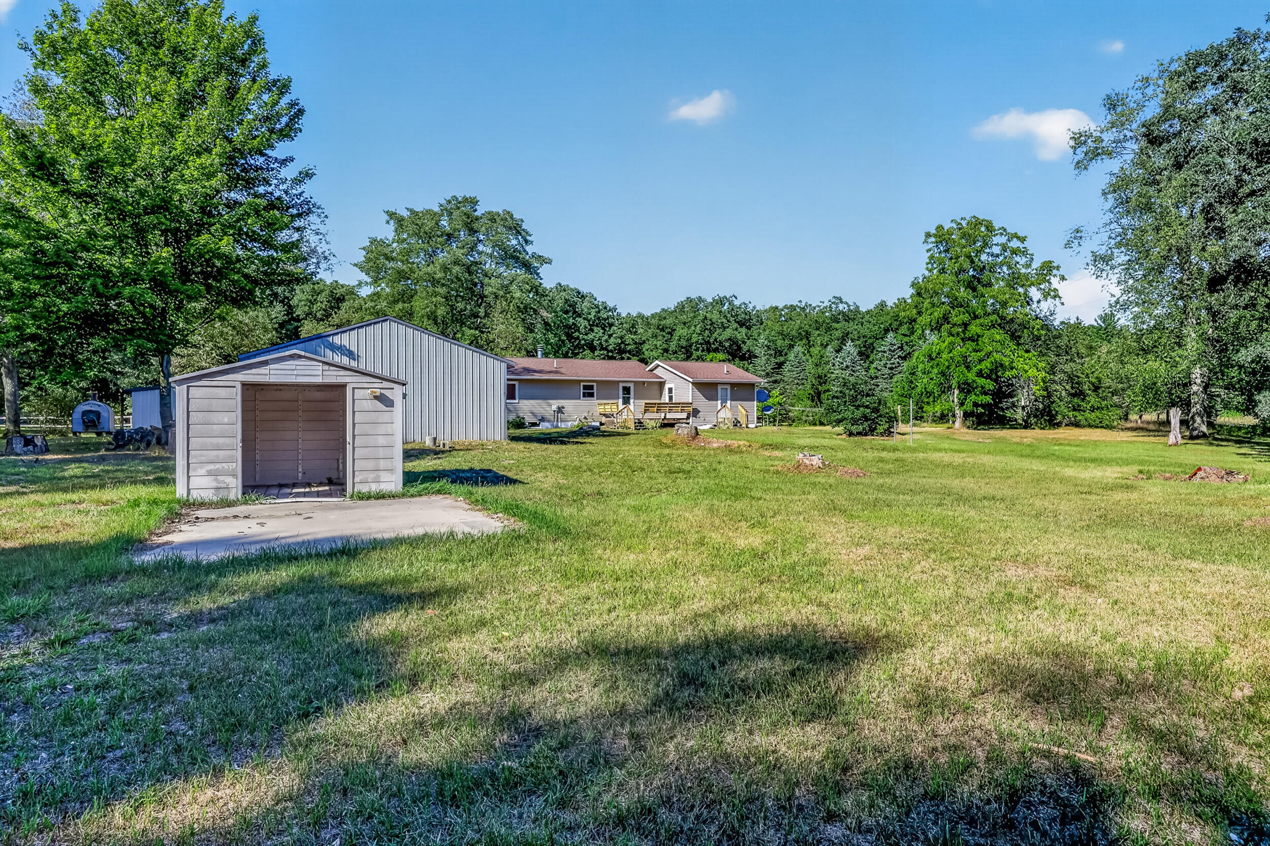 2465 E Arthur Road