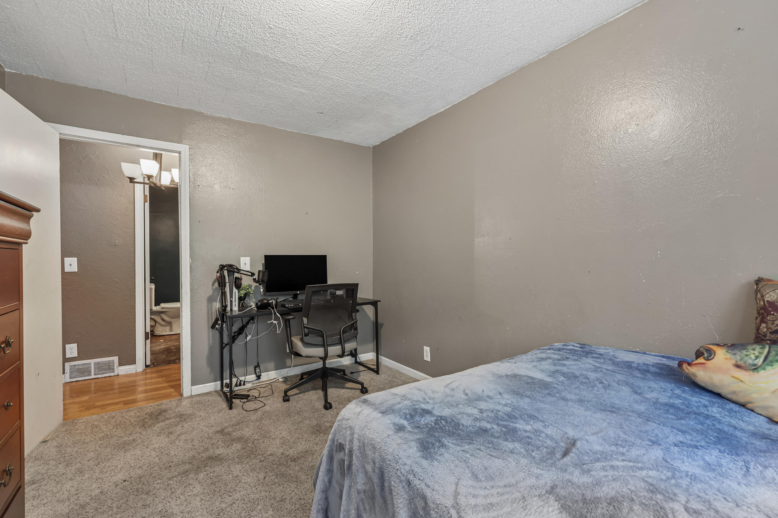 3100 W Giles Road
