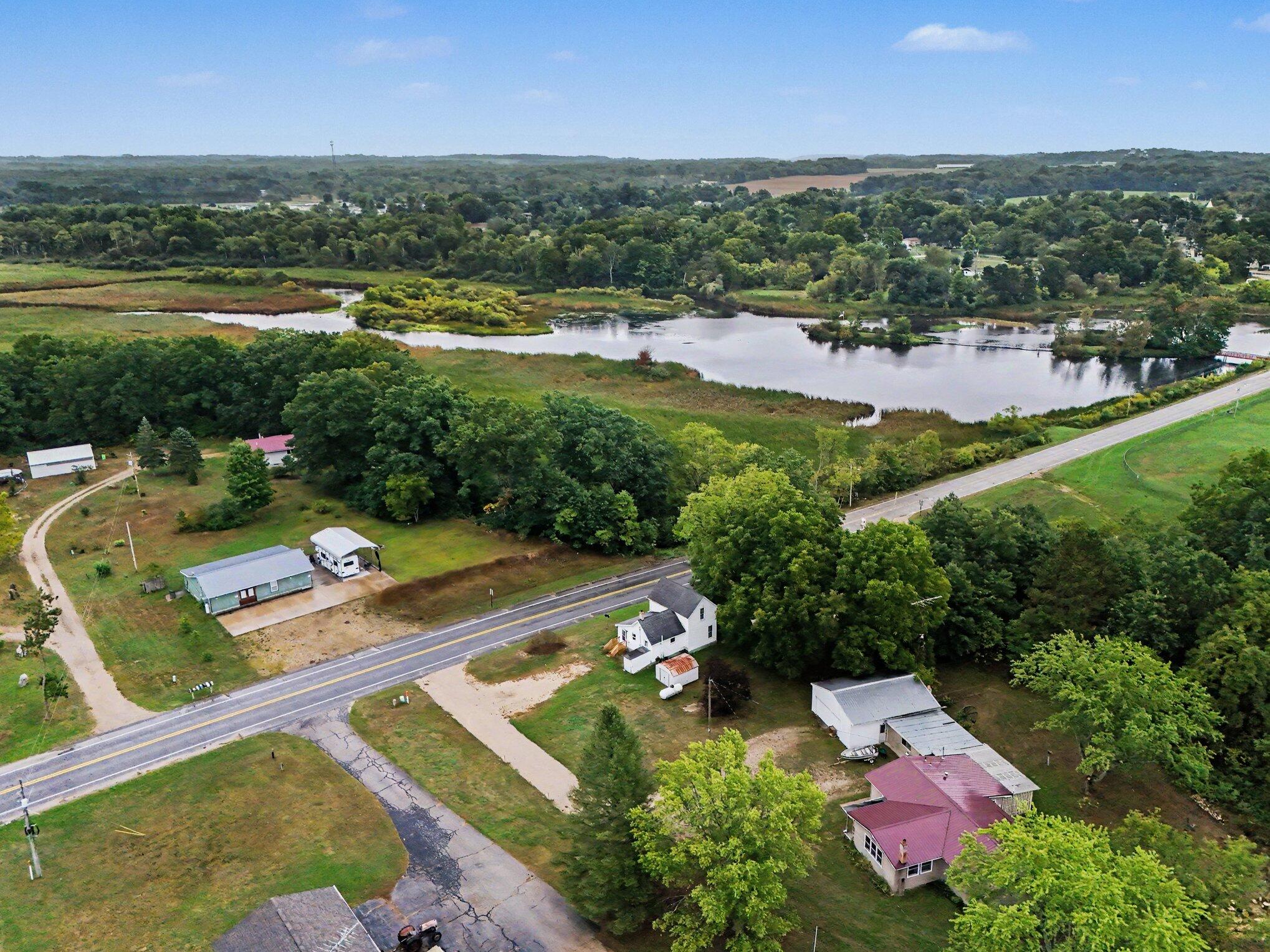3593 S Maple Island Road