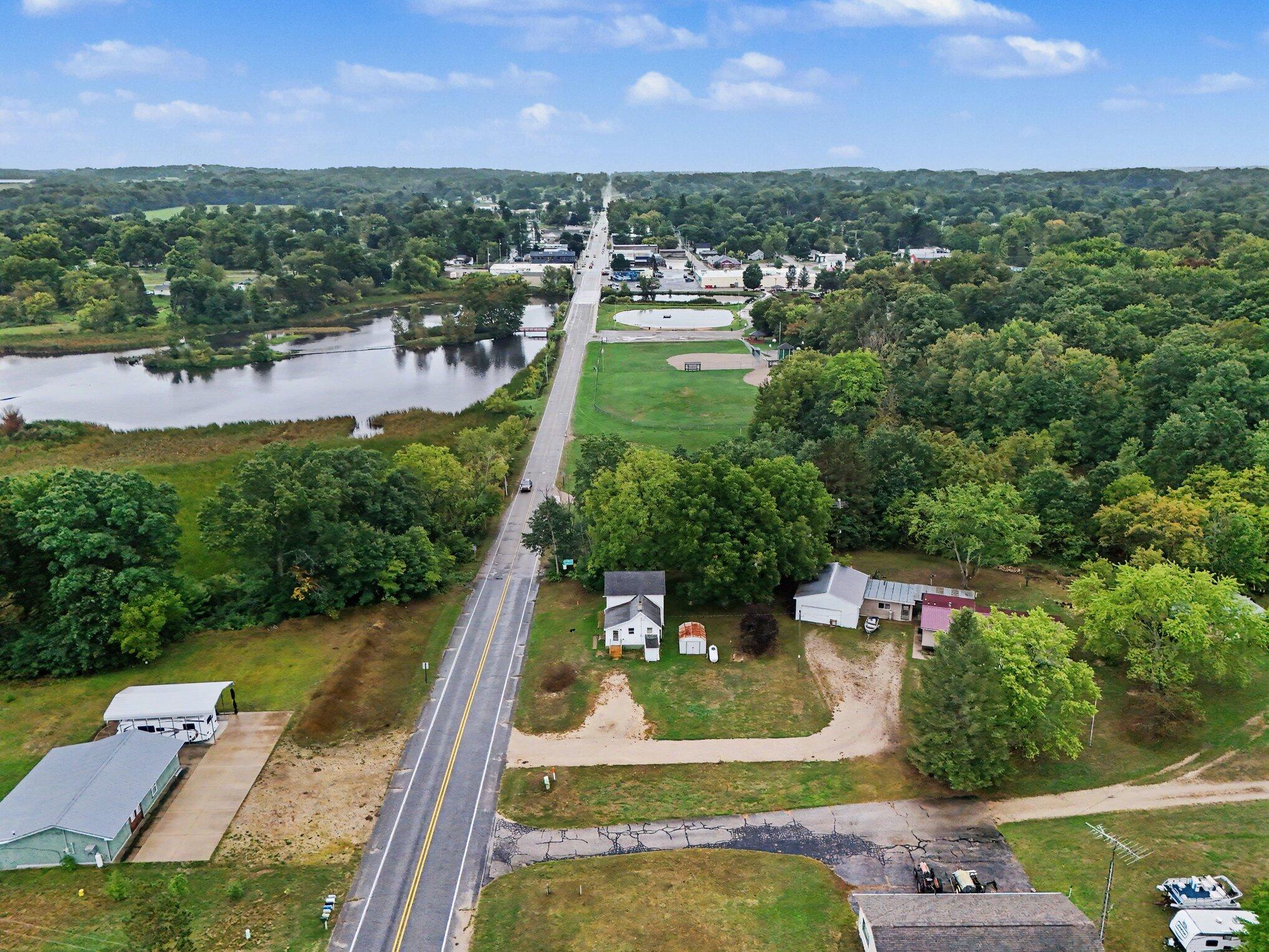 3593 S Maple Island Road