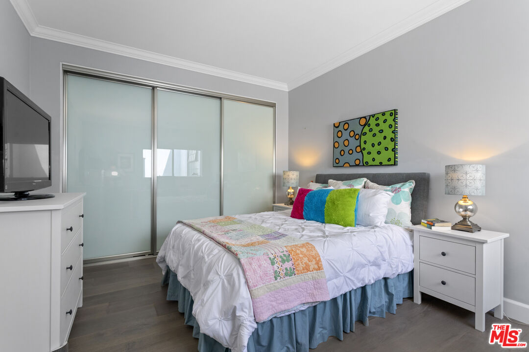 310 Tahiti Way Unit: 302