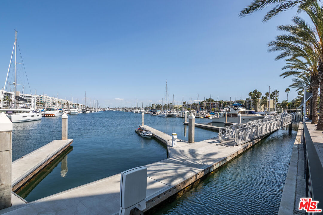 310 Tahiti Way Unit: 302