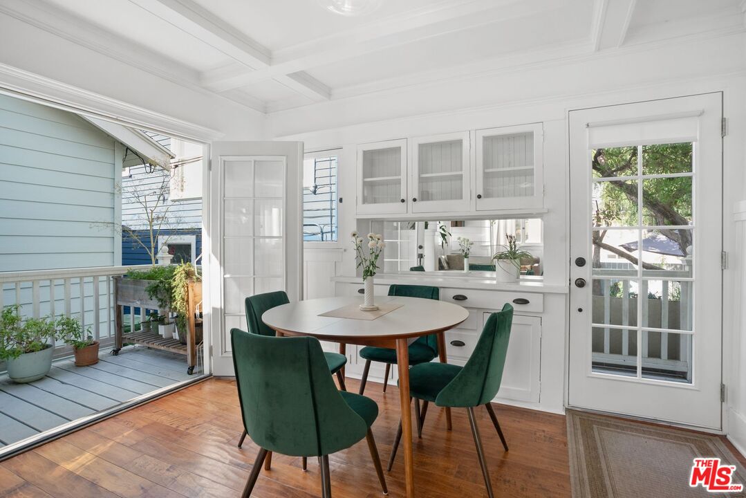 156 Fraser Ave