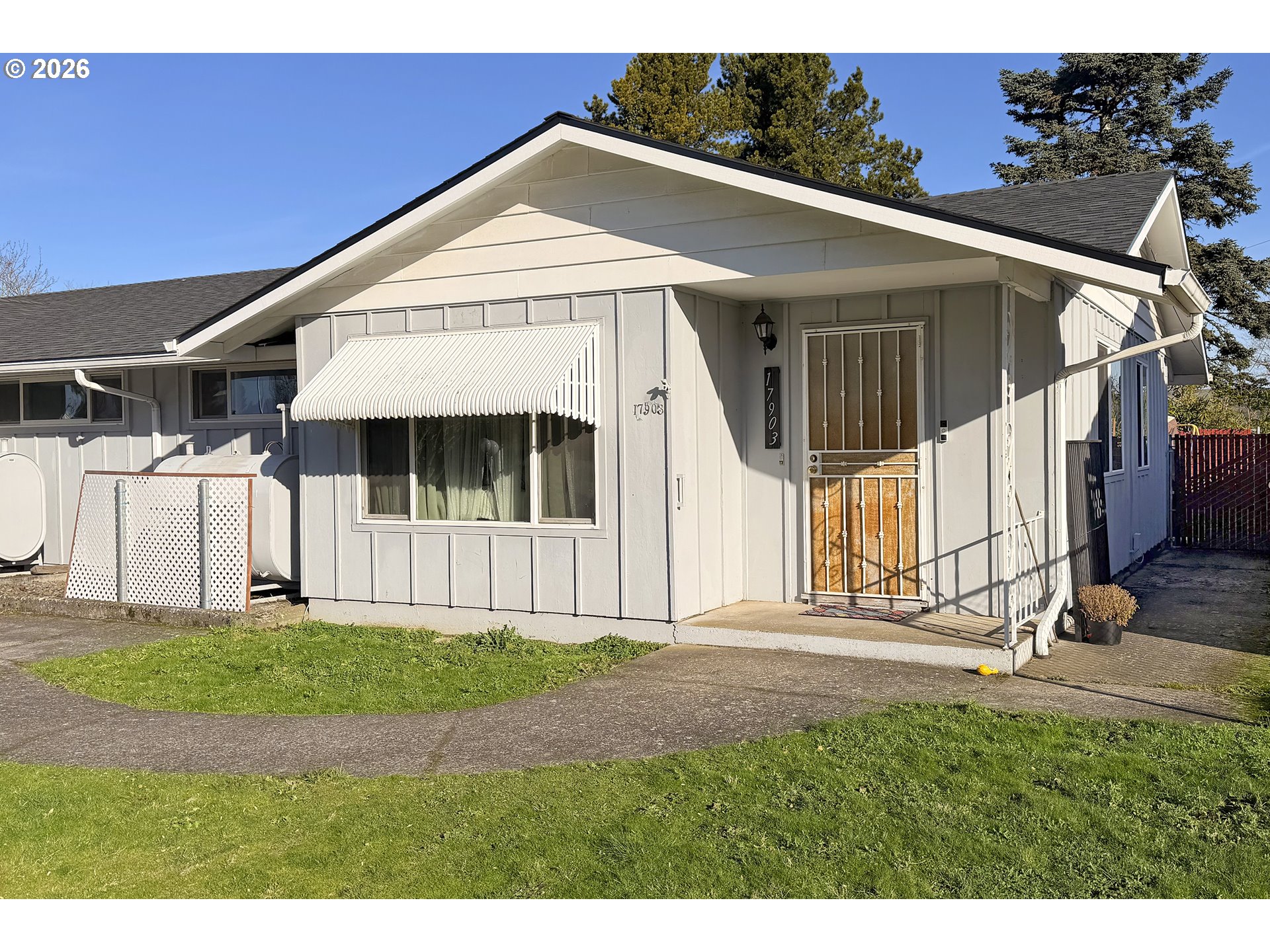 1790117903 NE WASCO ST