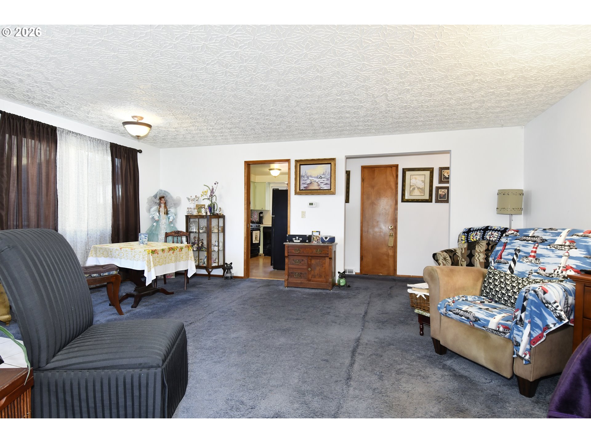 1790117903 NE WASCO ST