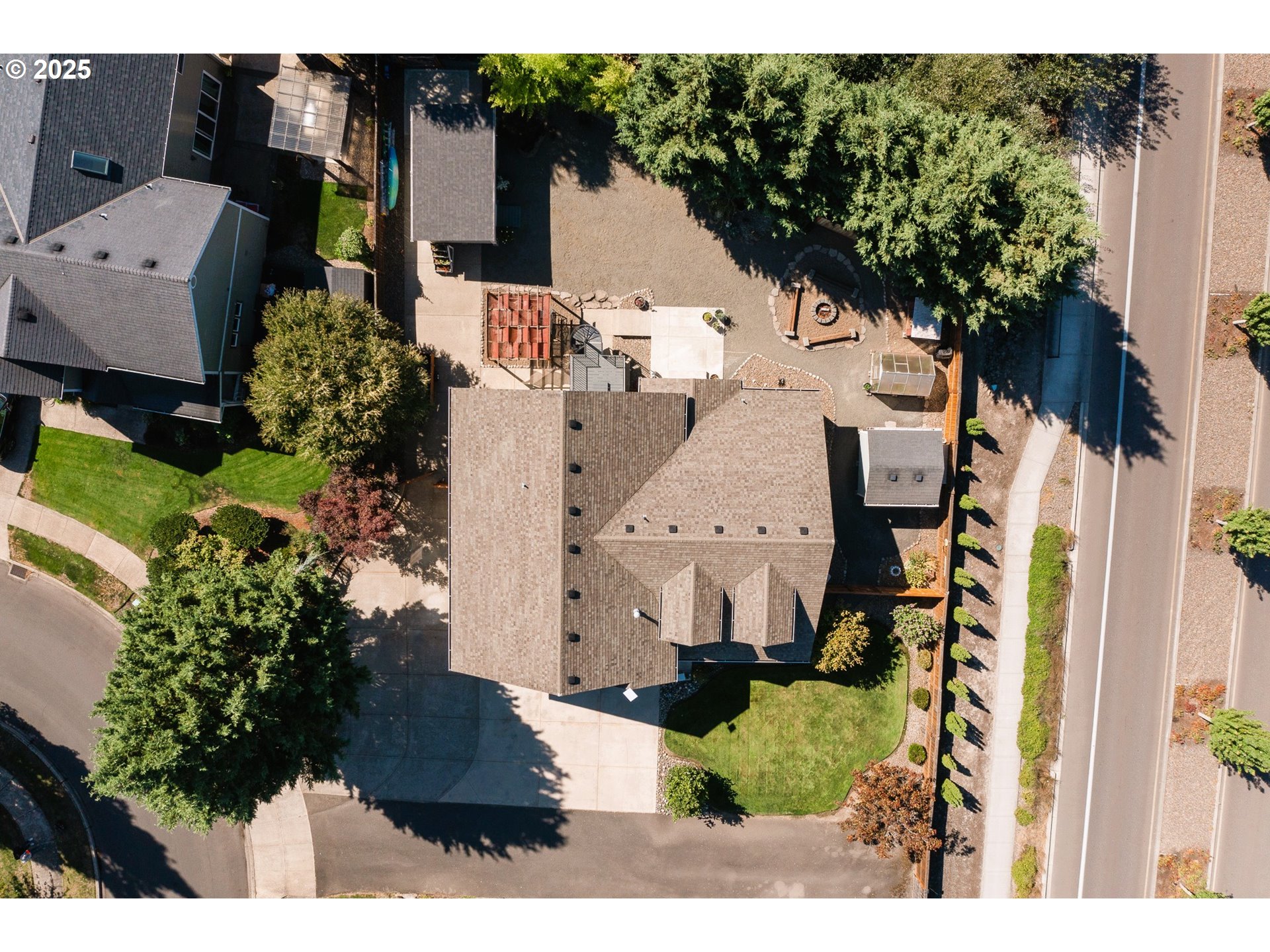 2036 NW WOODLAND DR, McMinnville