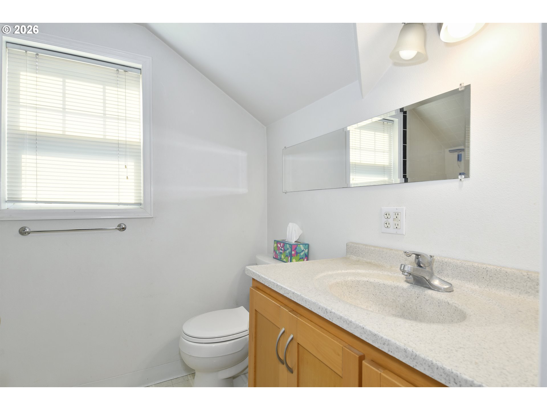 414 W 20TH ST
