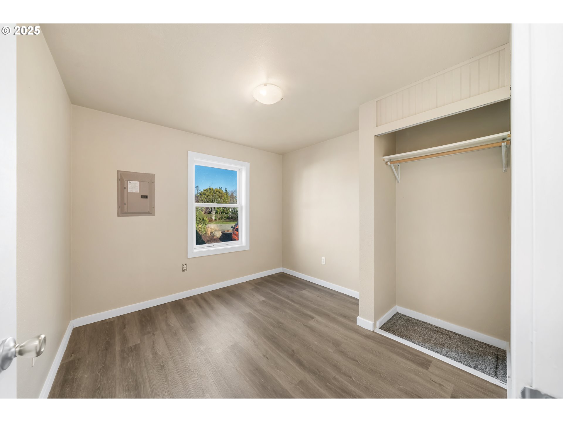 1299 6TH AVE