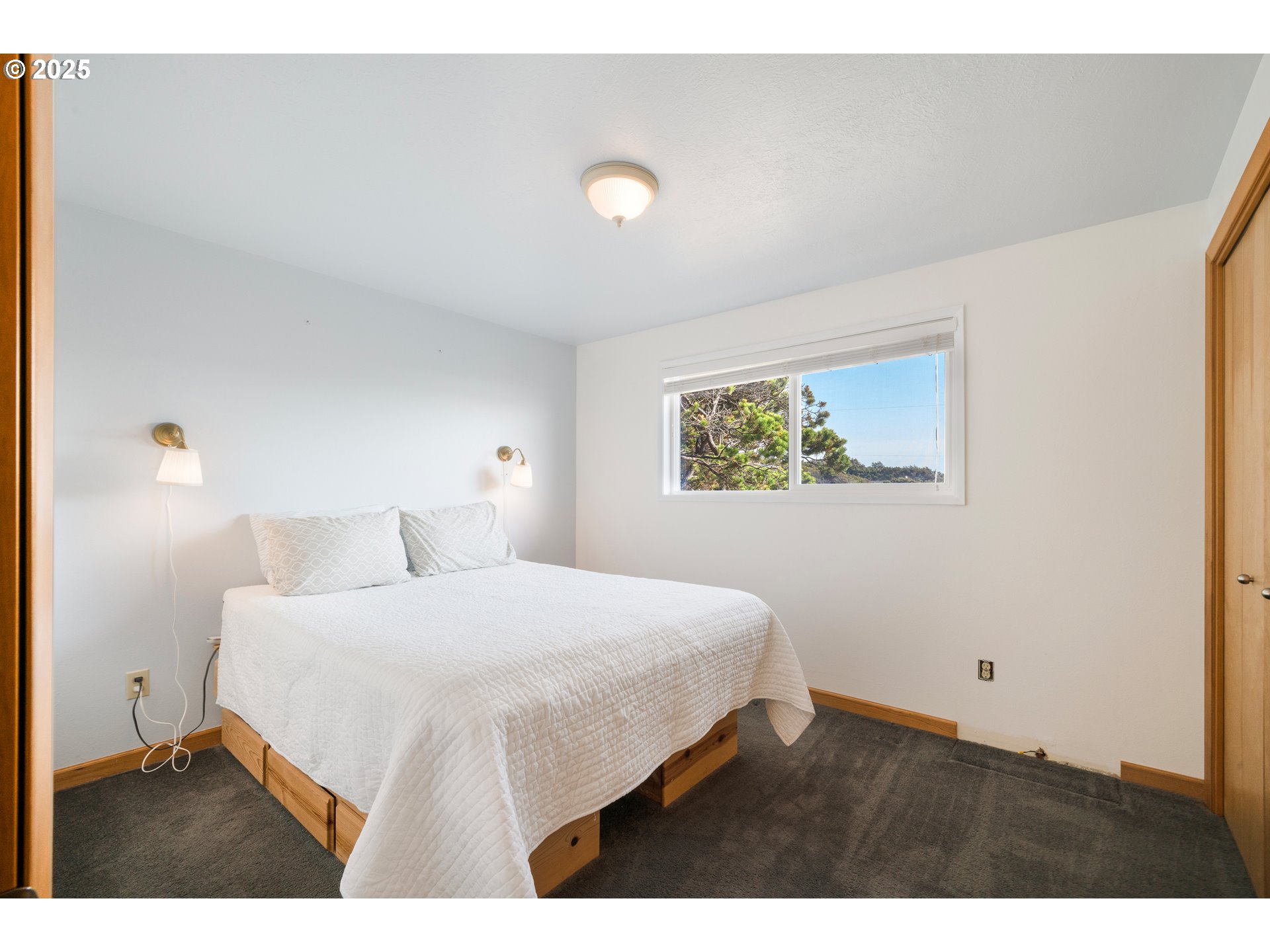 640 OCEAN RD, Manzanita