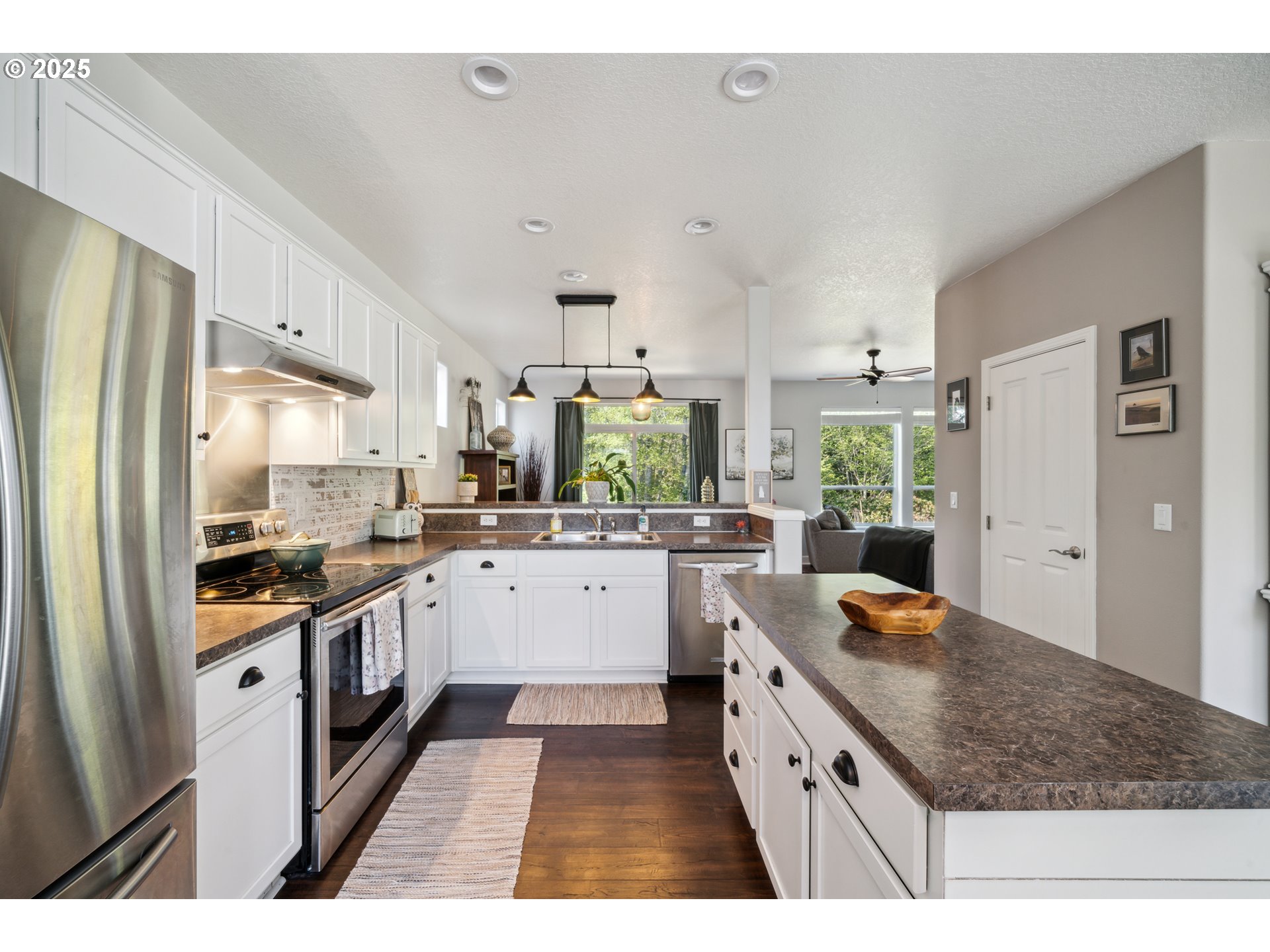 4300 SEQUOIA LOOP