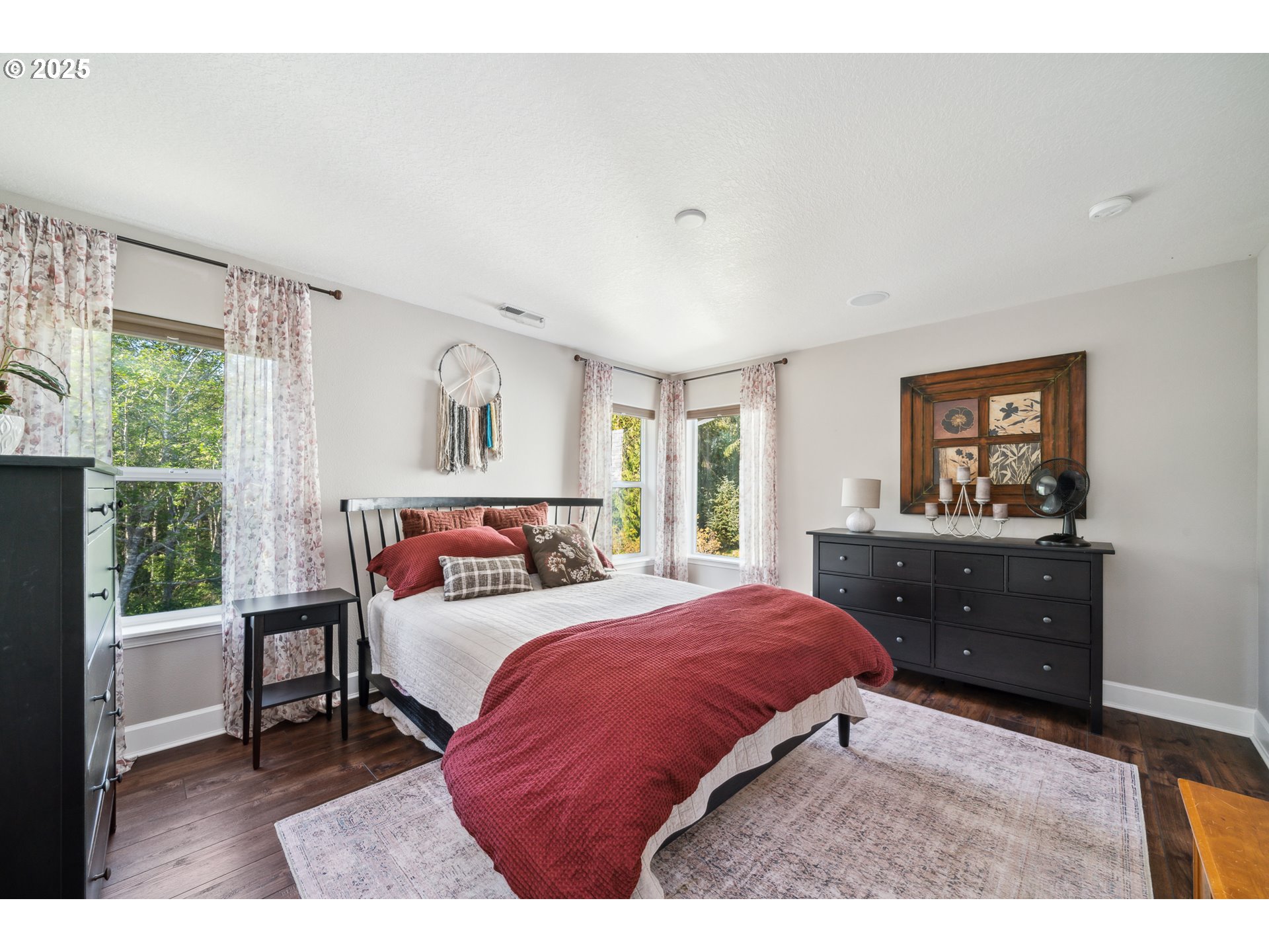 4300 SEQUOIA LOOP