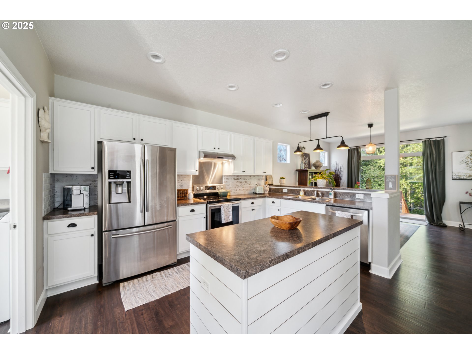 4300 SEQUOIA LOOP