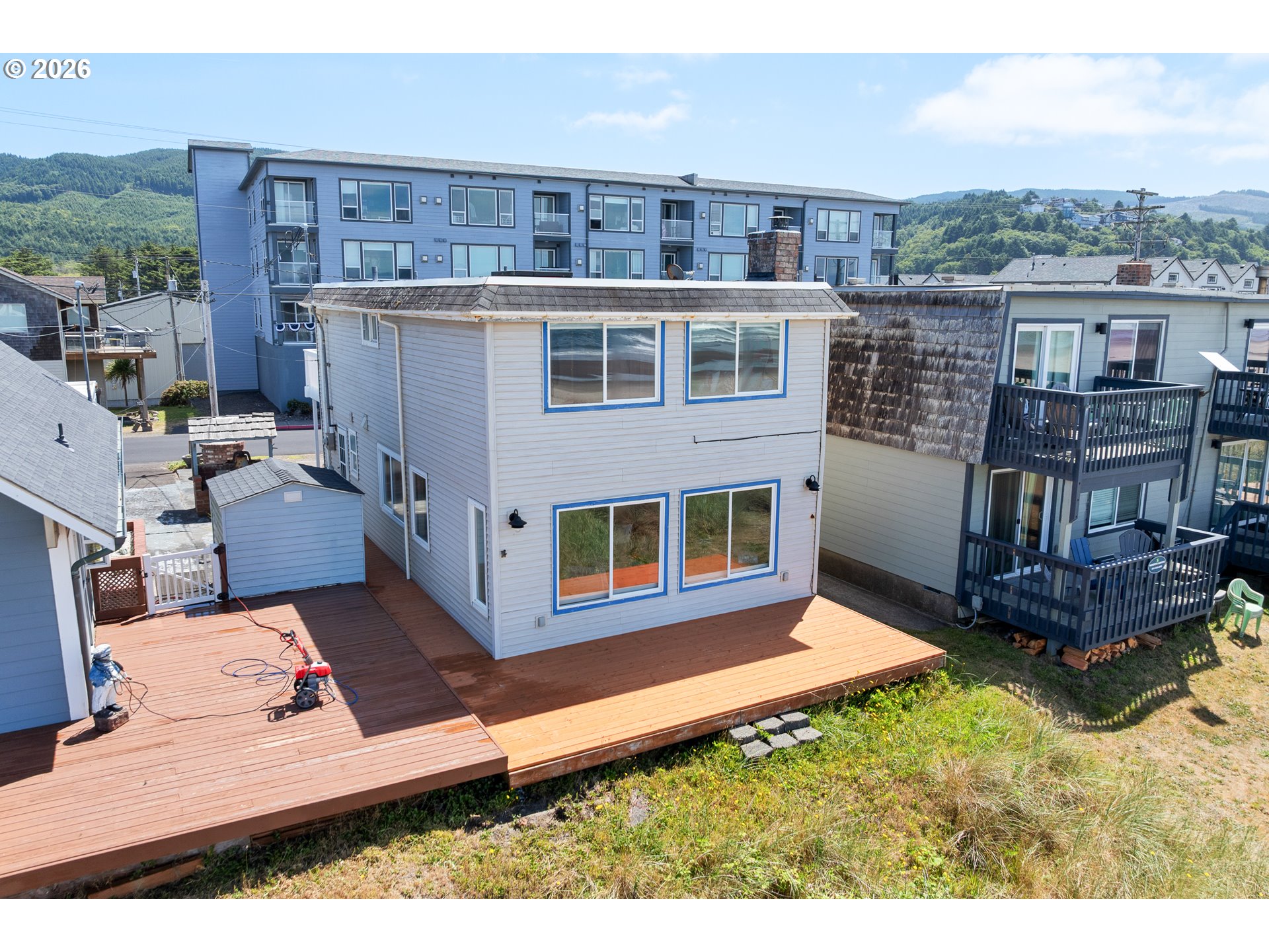 321 N PACIFIC ST