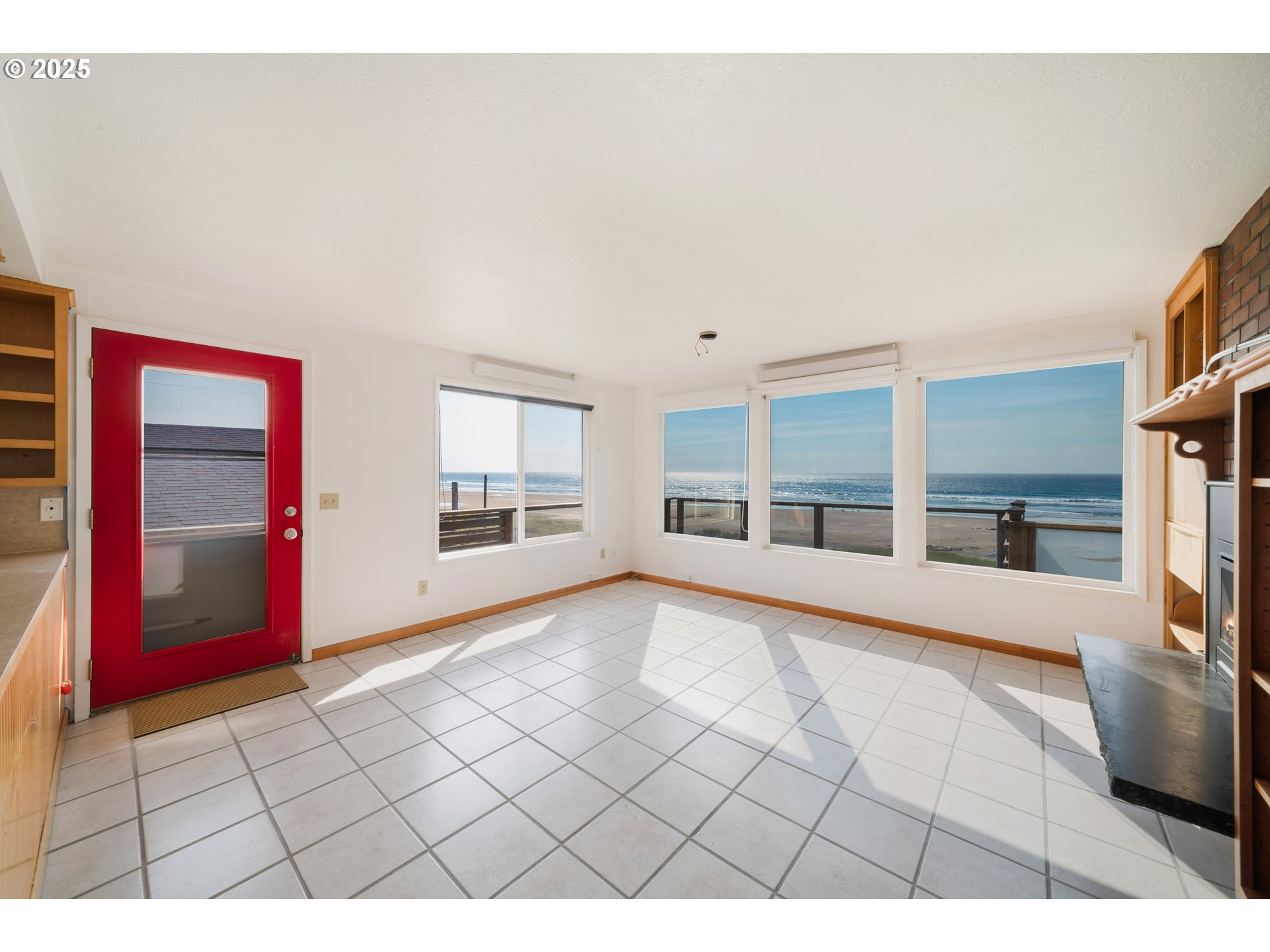 640 OCEAN RD
