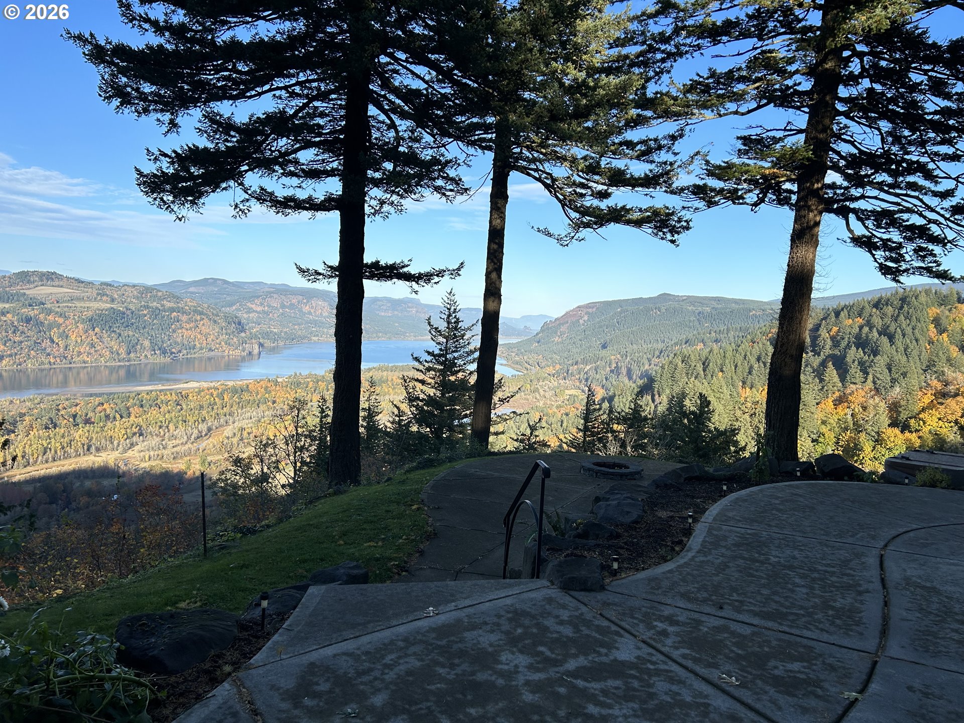 41225 E LARCH MOUNTAIN RD