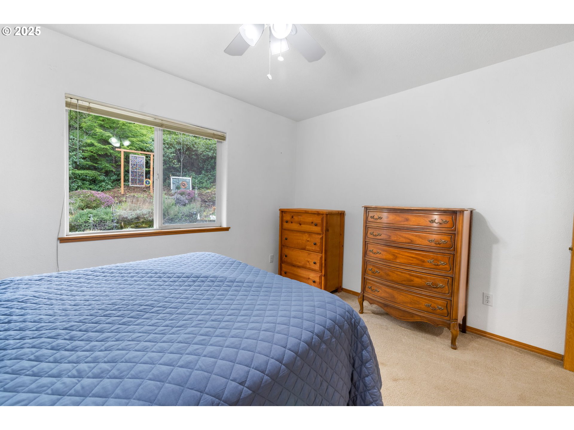 142 S QUADRANT ST