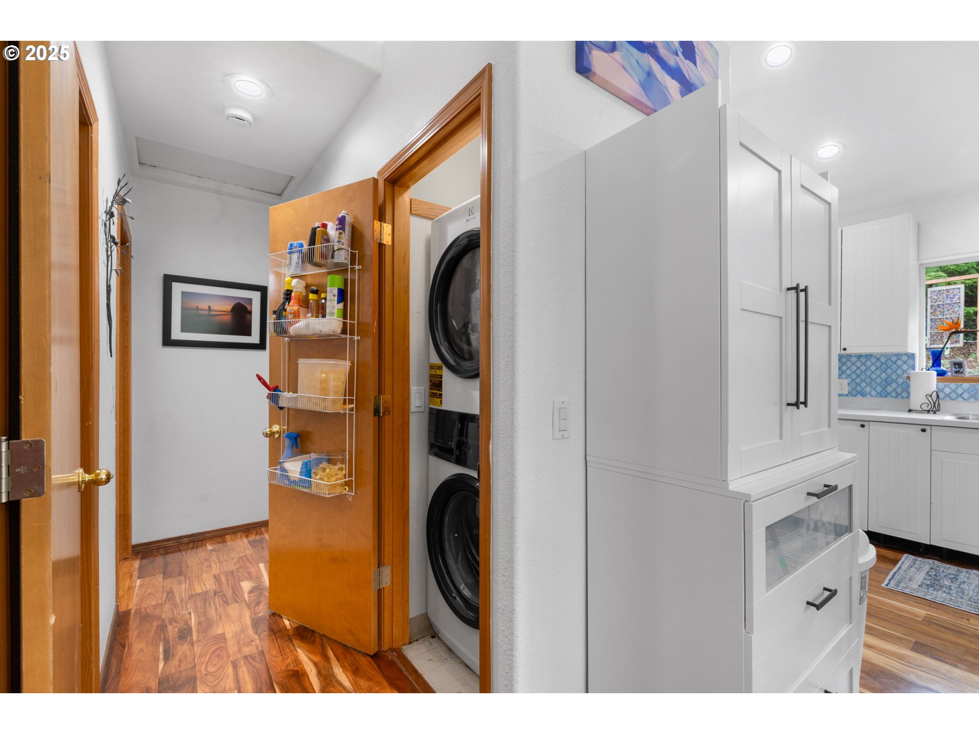 142 S QUADRANT ST
