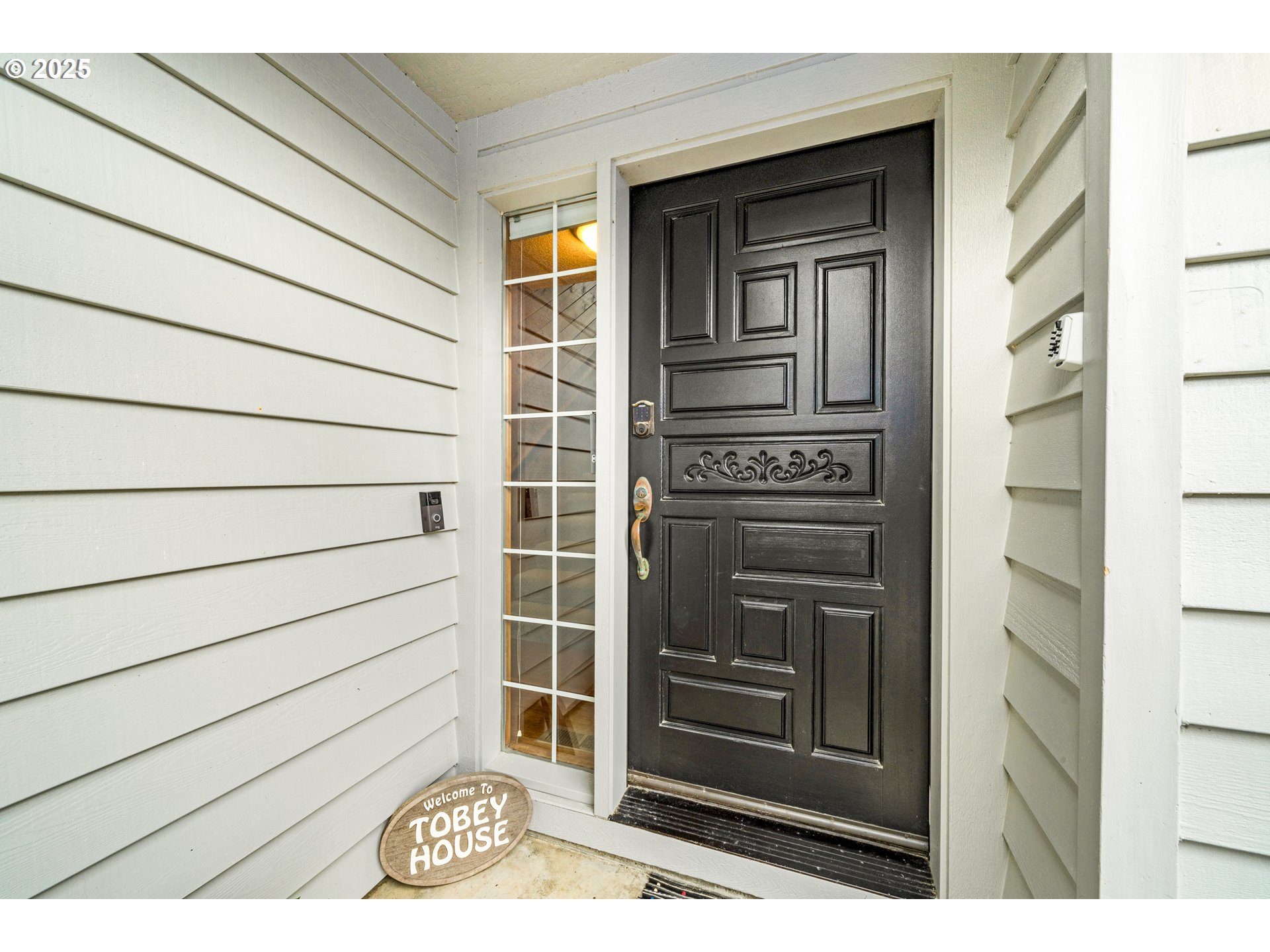 559 RIDGE DR