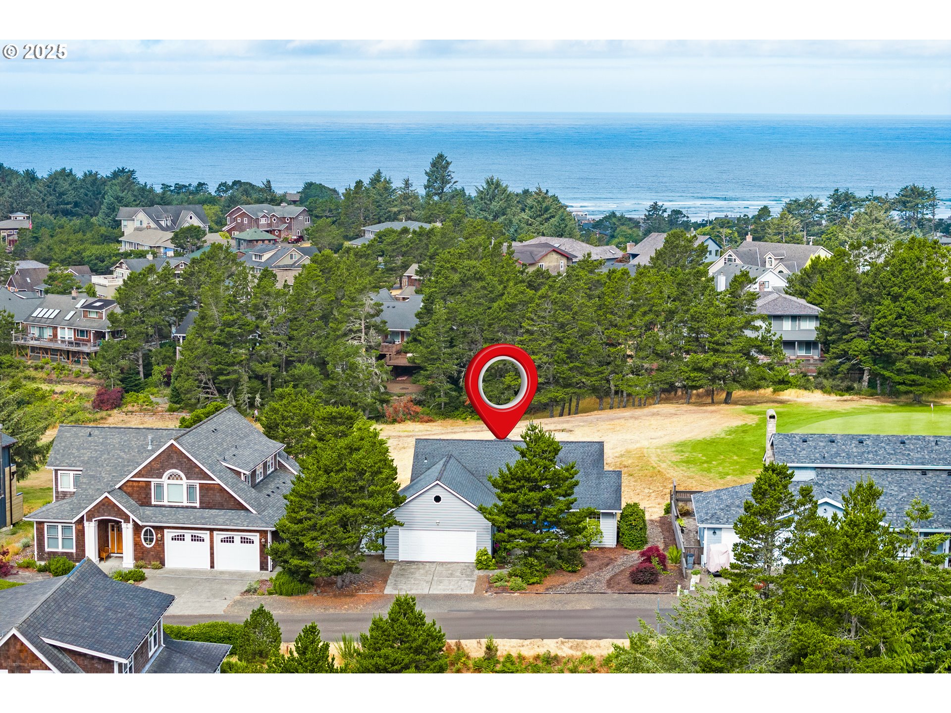 559 RIDGE DR