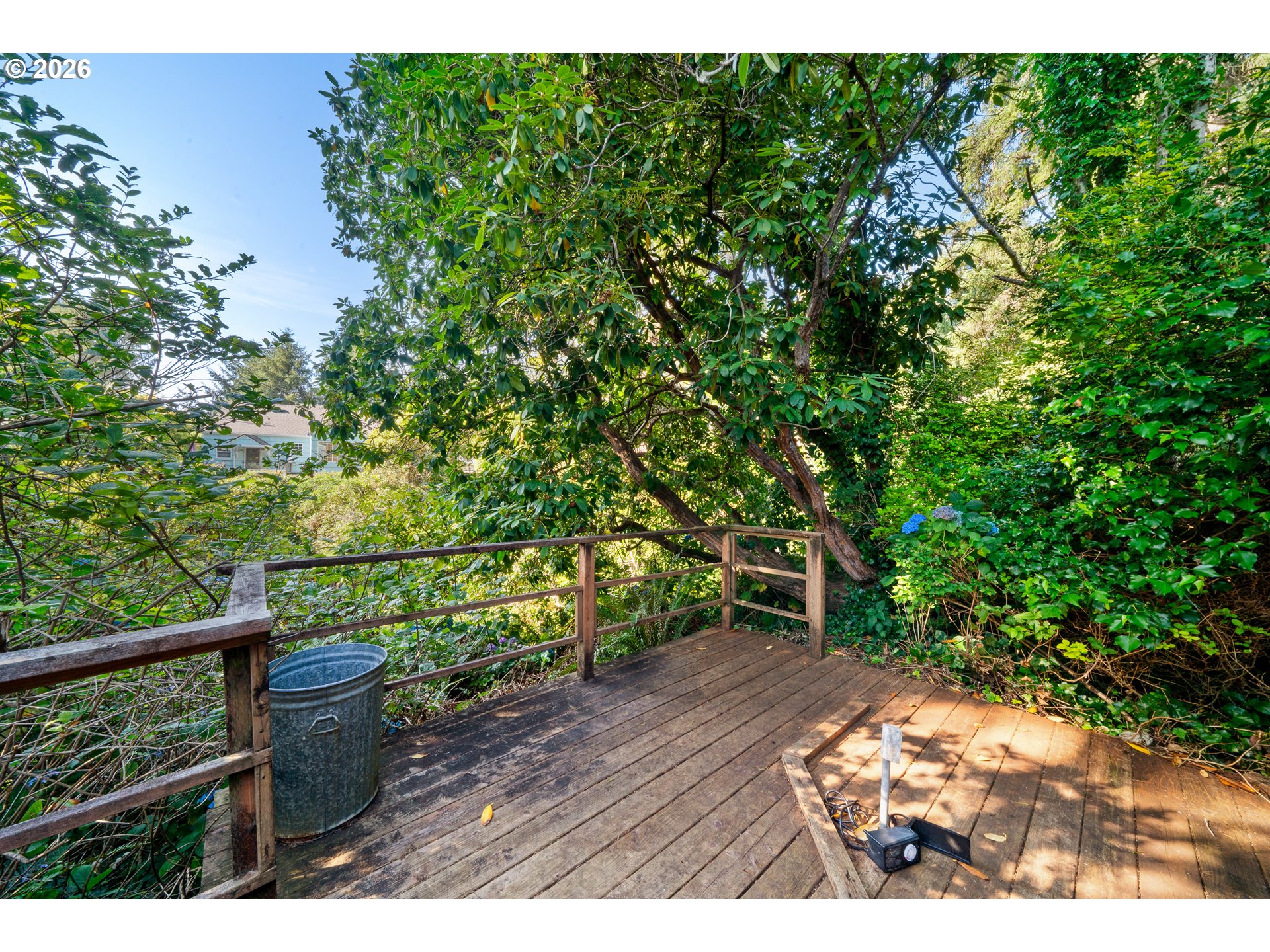 8355 TREASURE ROCKS RD