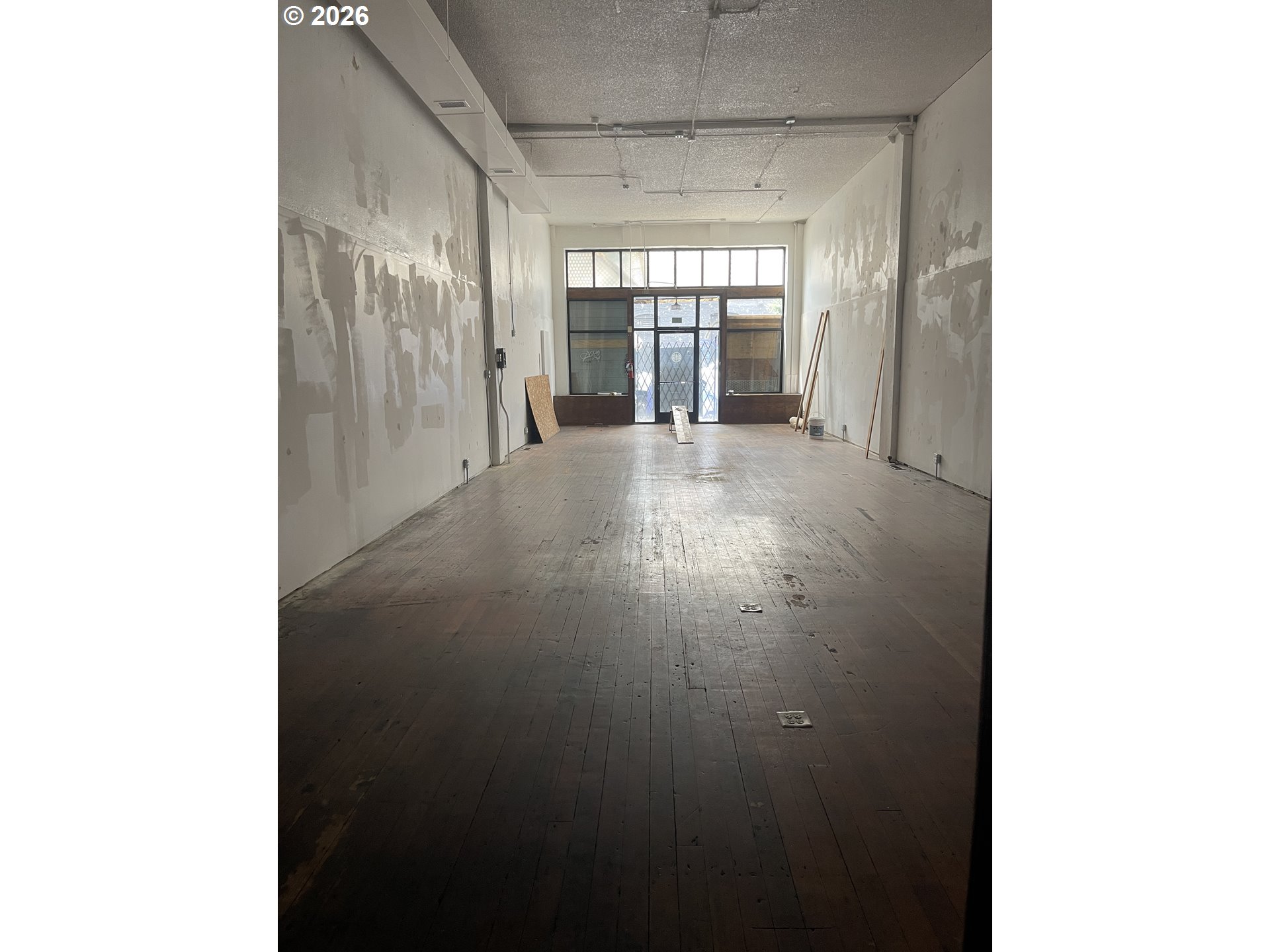 102 NW 4th AVE