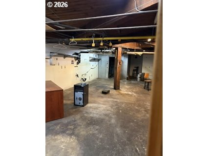 102 NW 4th AVE