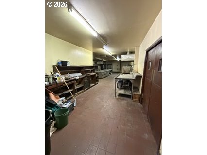 102 NW 4th AVE