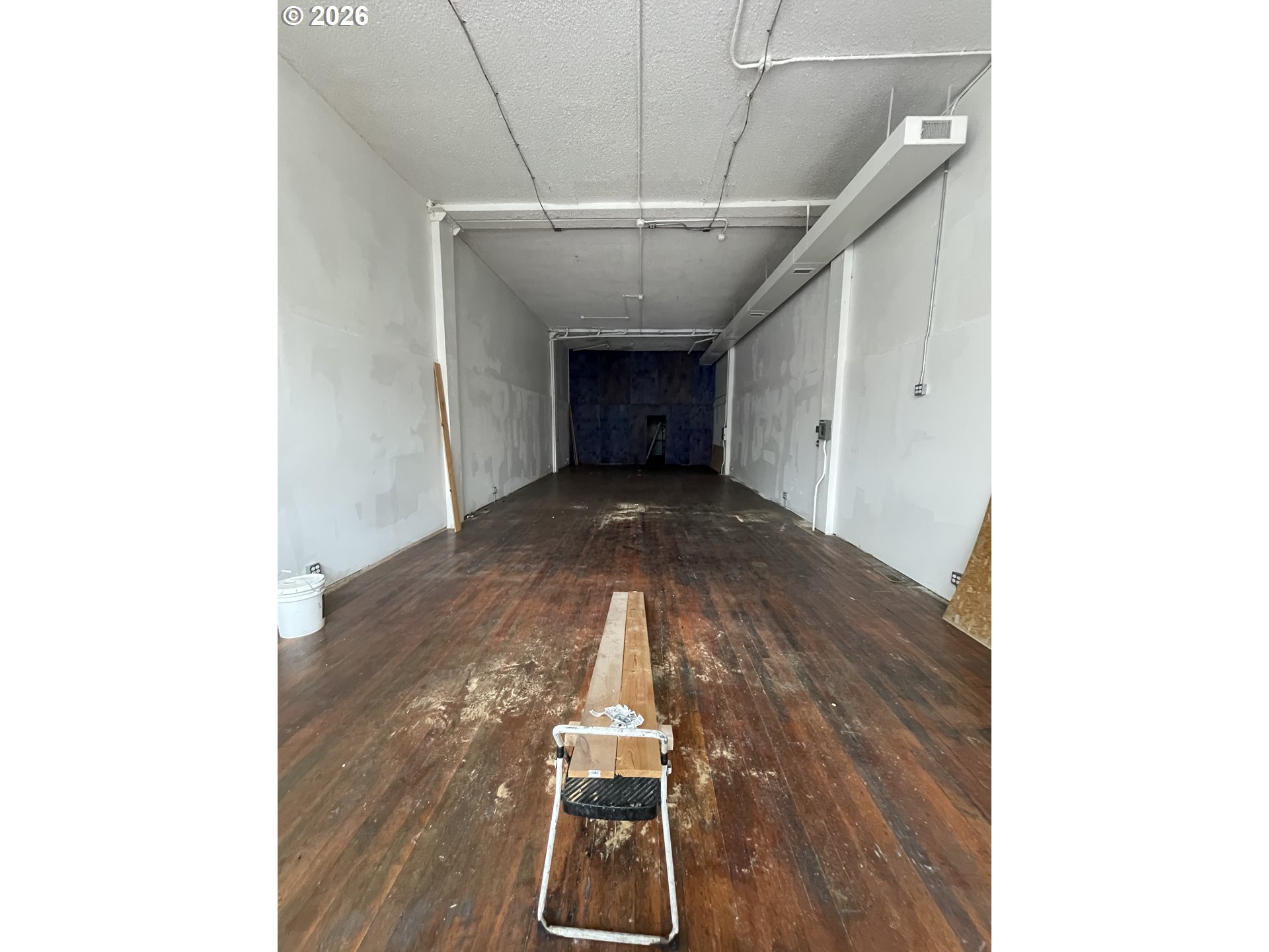 102 NW 4th AVE
