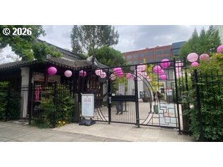 102 NW 4th AVE