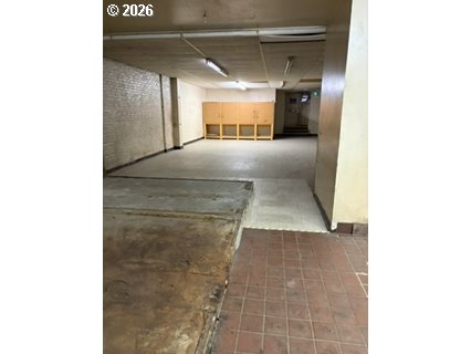 102 NW 4th AVE