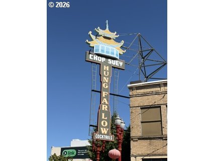 102 NW 4th AVE