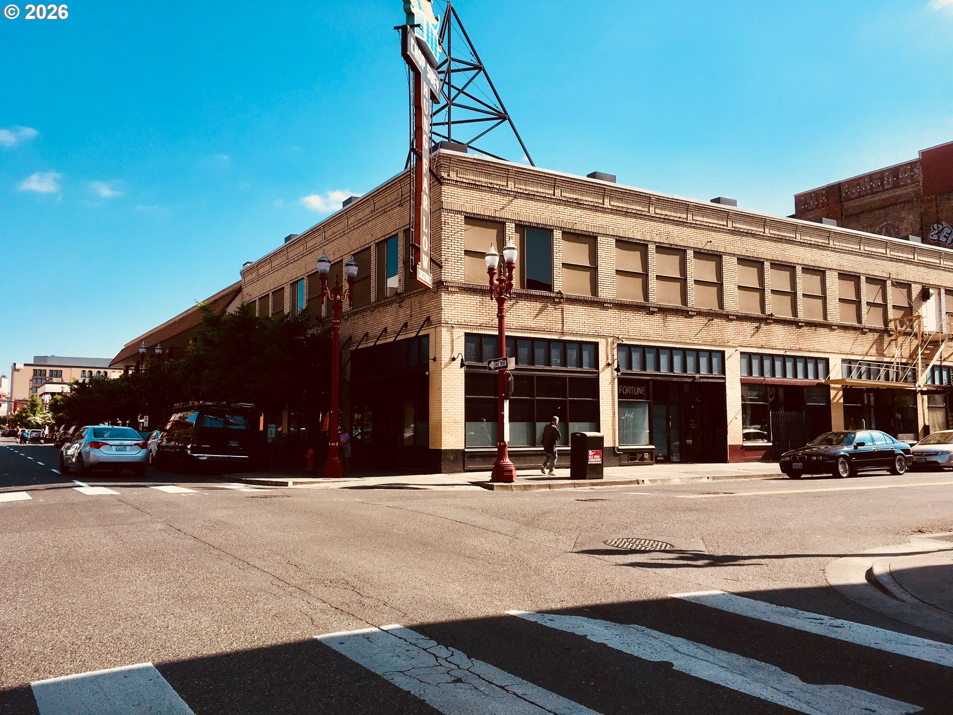 102 NW 4th AVE