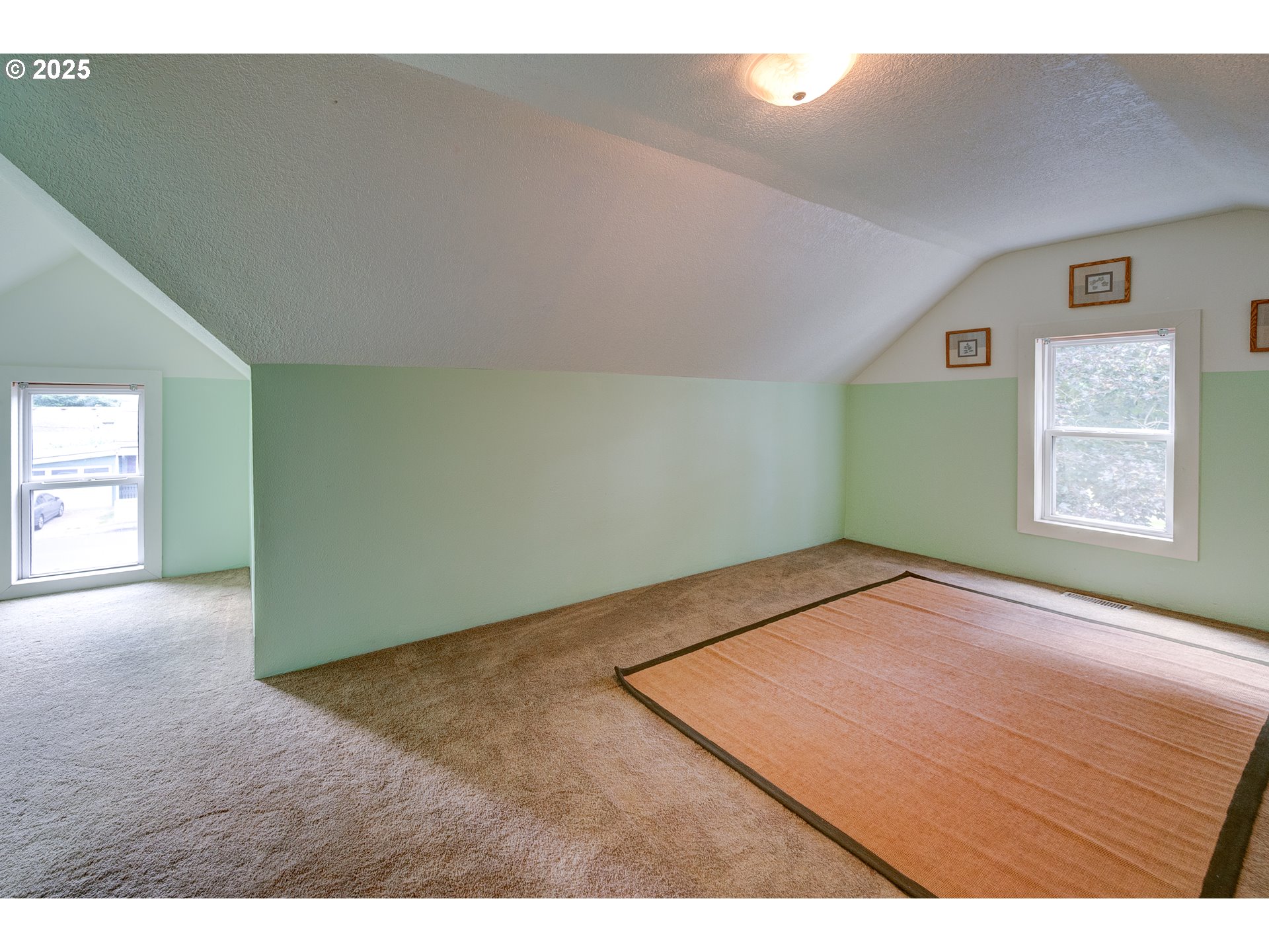589 NW 3RD AVE