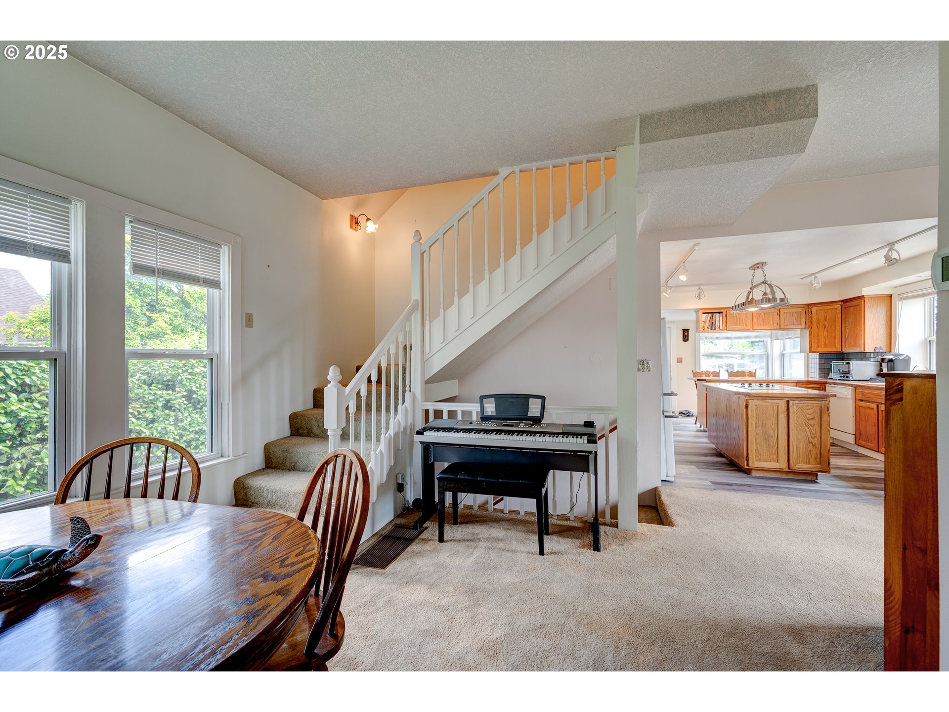 589 NW 3RD AVE