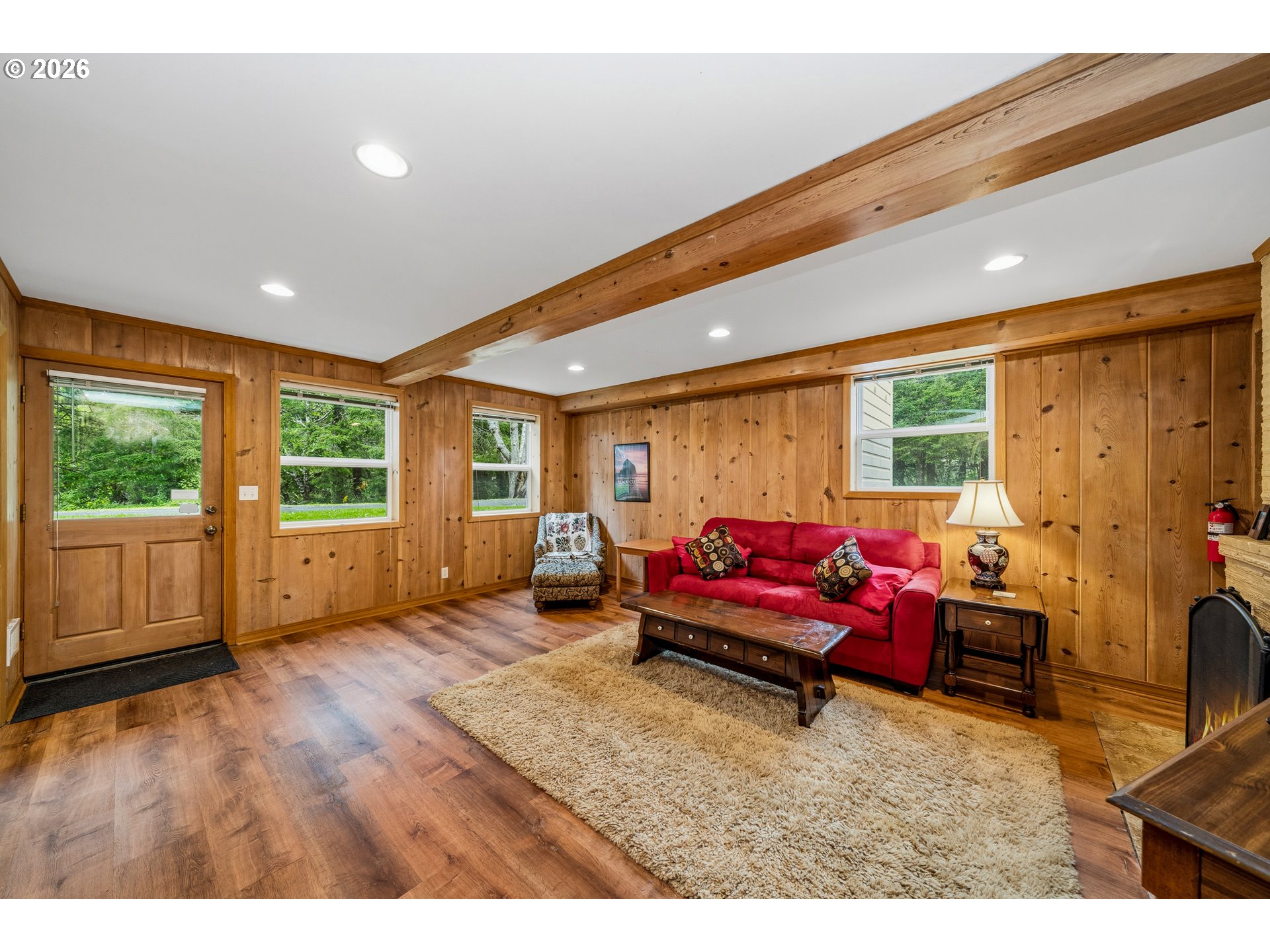 36725 N HWY 101