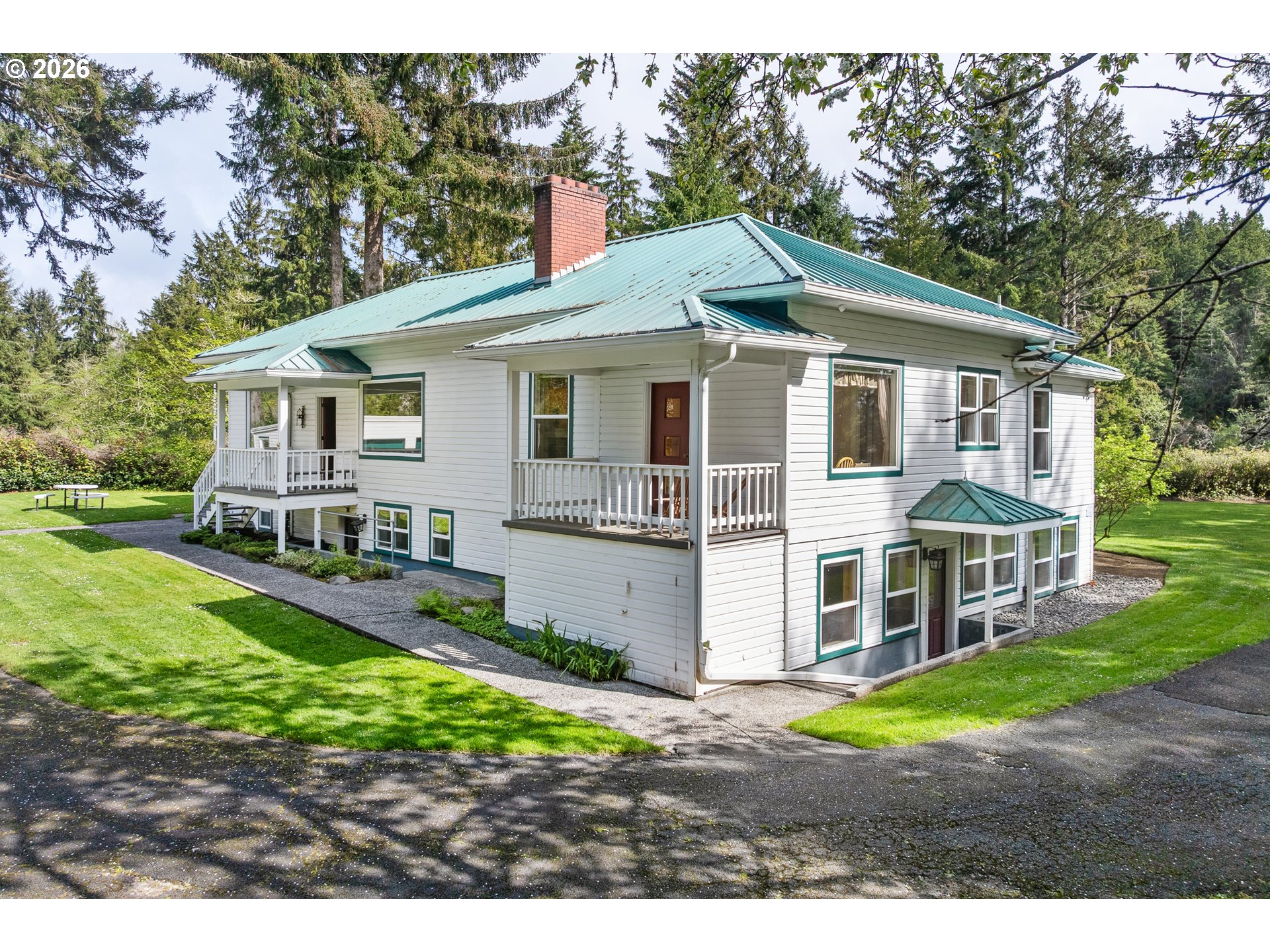 36725 N HWY 101