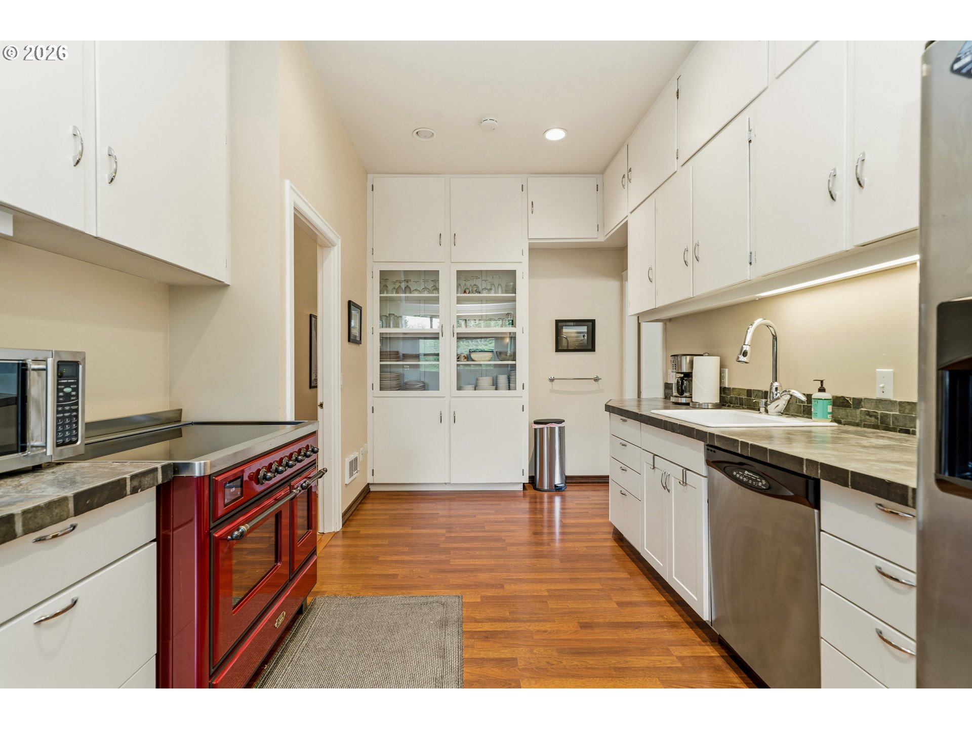 36725 N HWY 101
